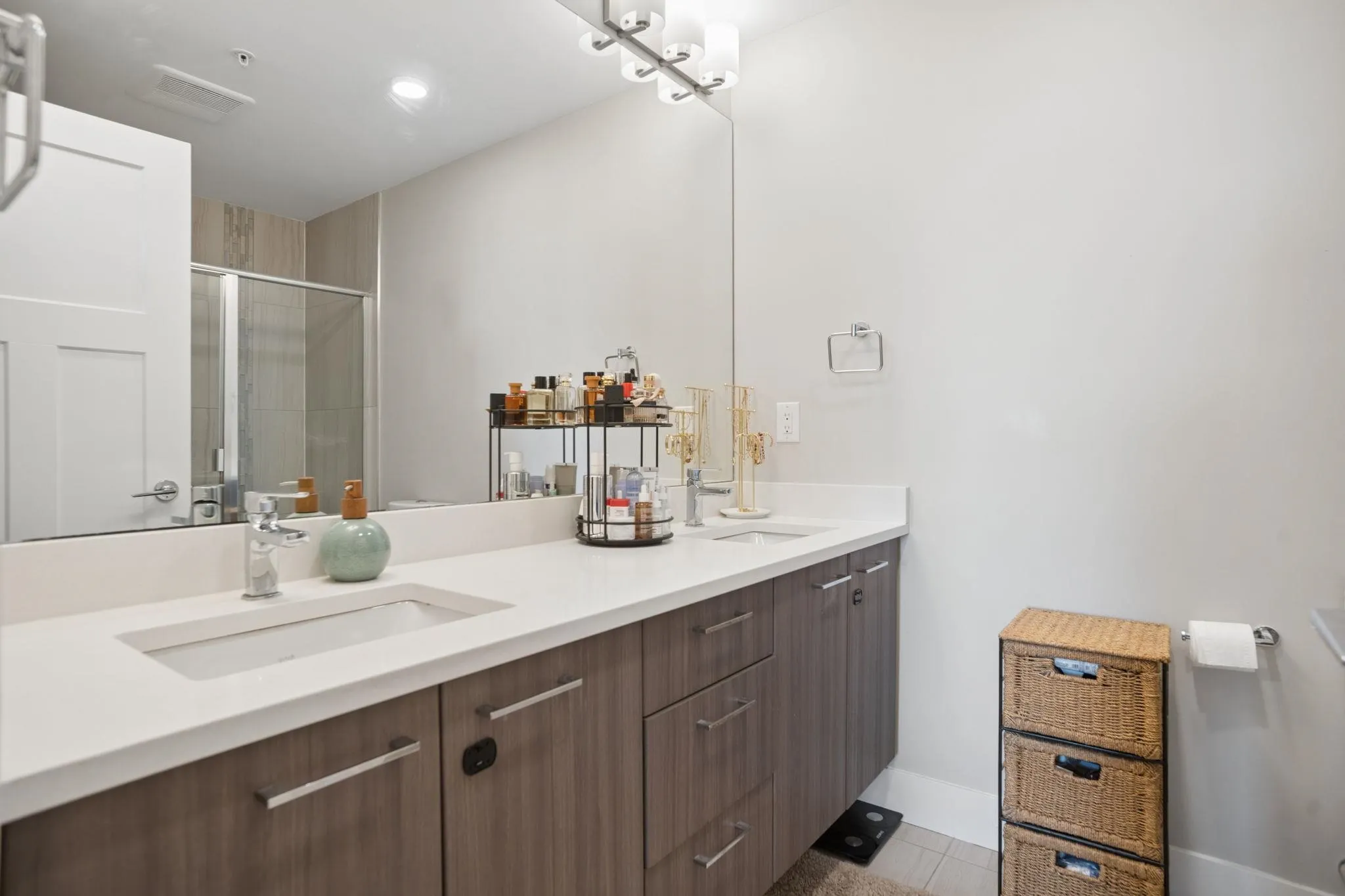 4690 Hawk Lane #228