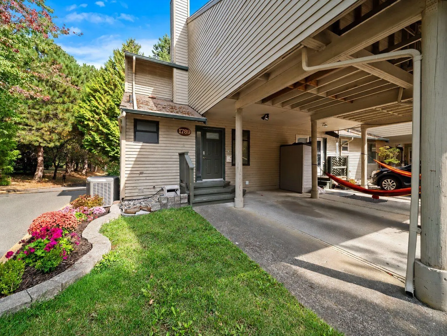 1789 Lilac Drive