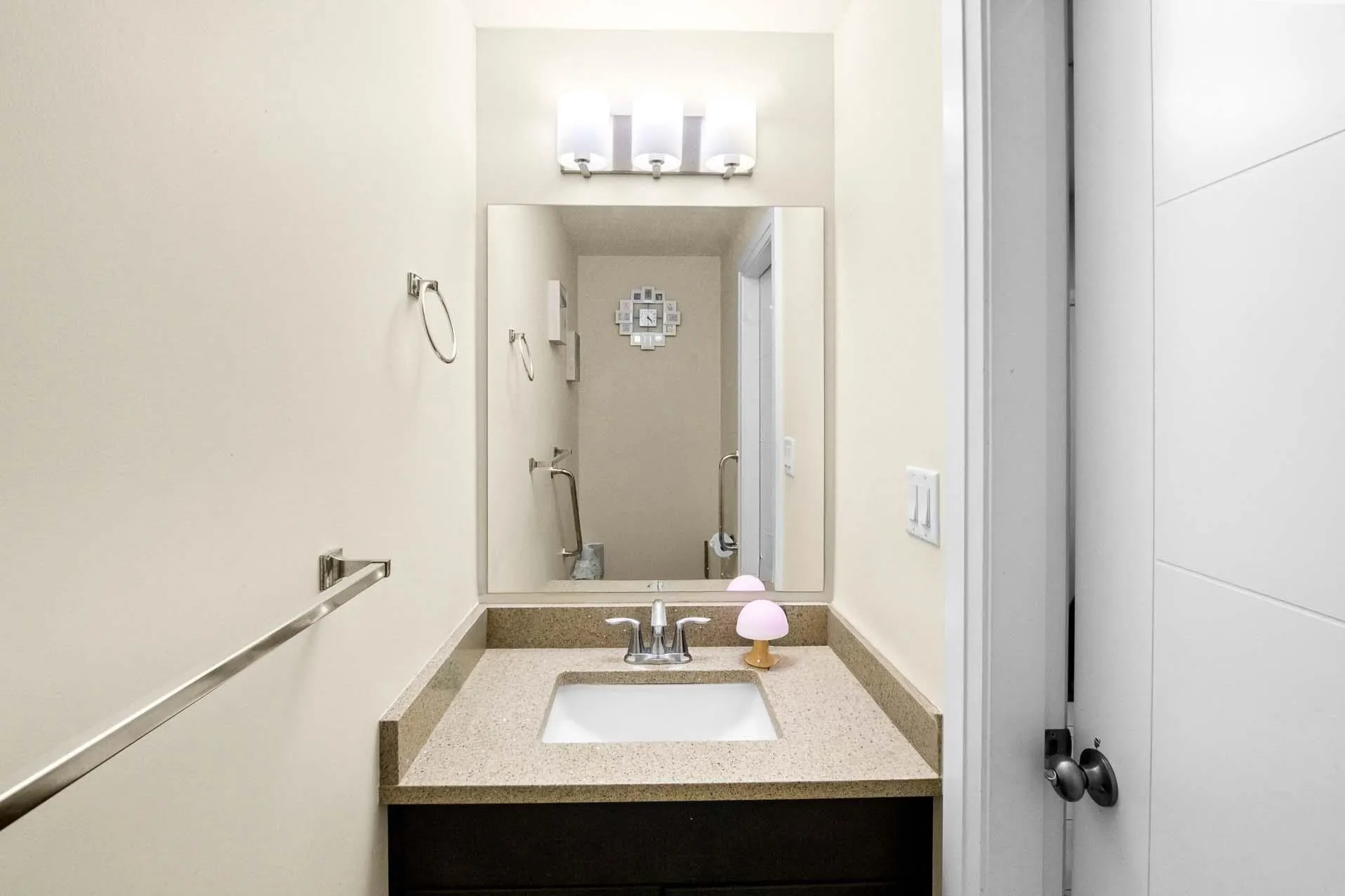 47042 Macfarlane Place #38