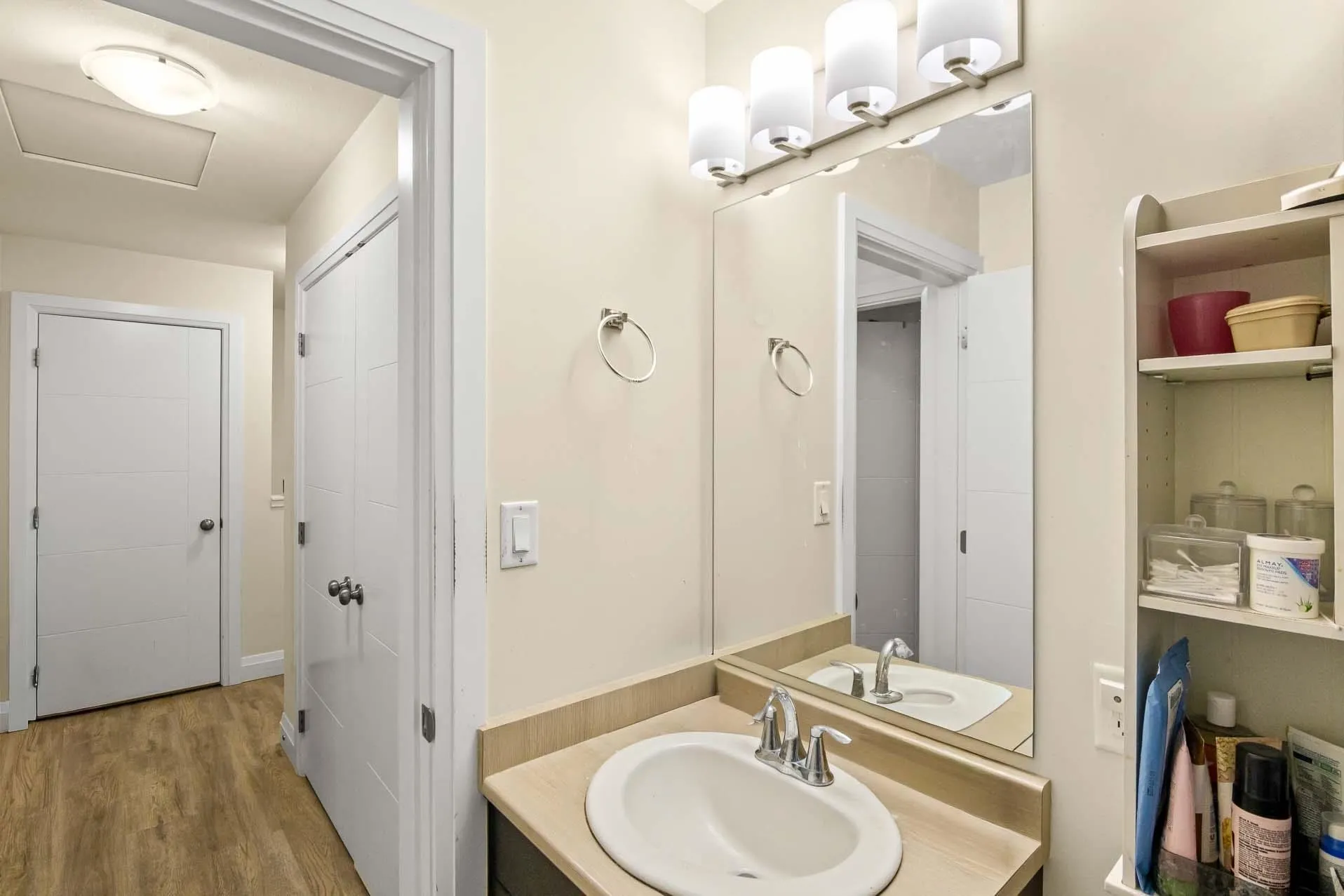 47042 Macfarlane Place #38