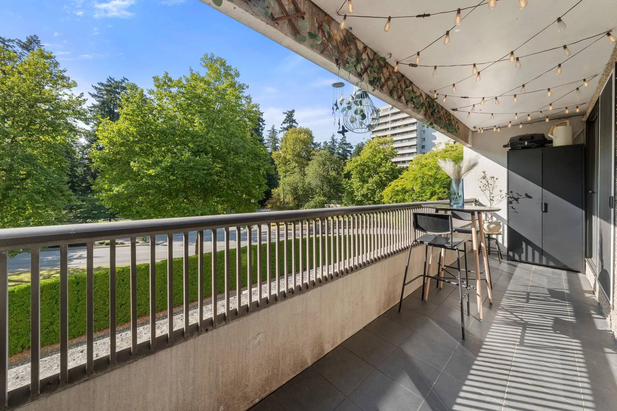 6595 Willingdon Avenue #308