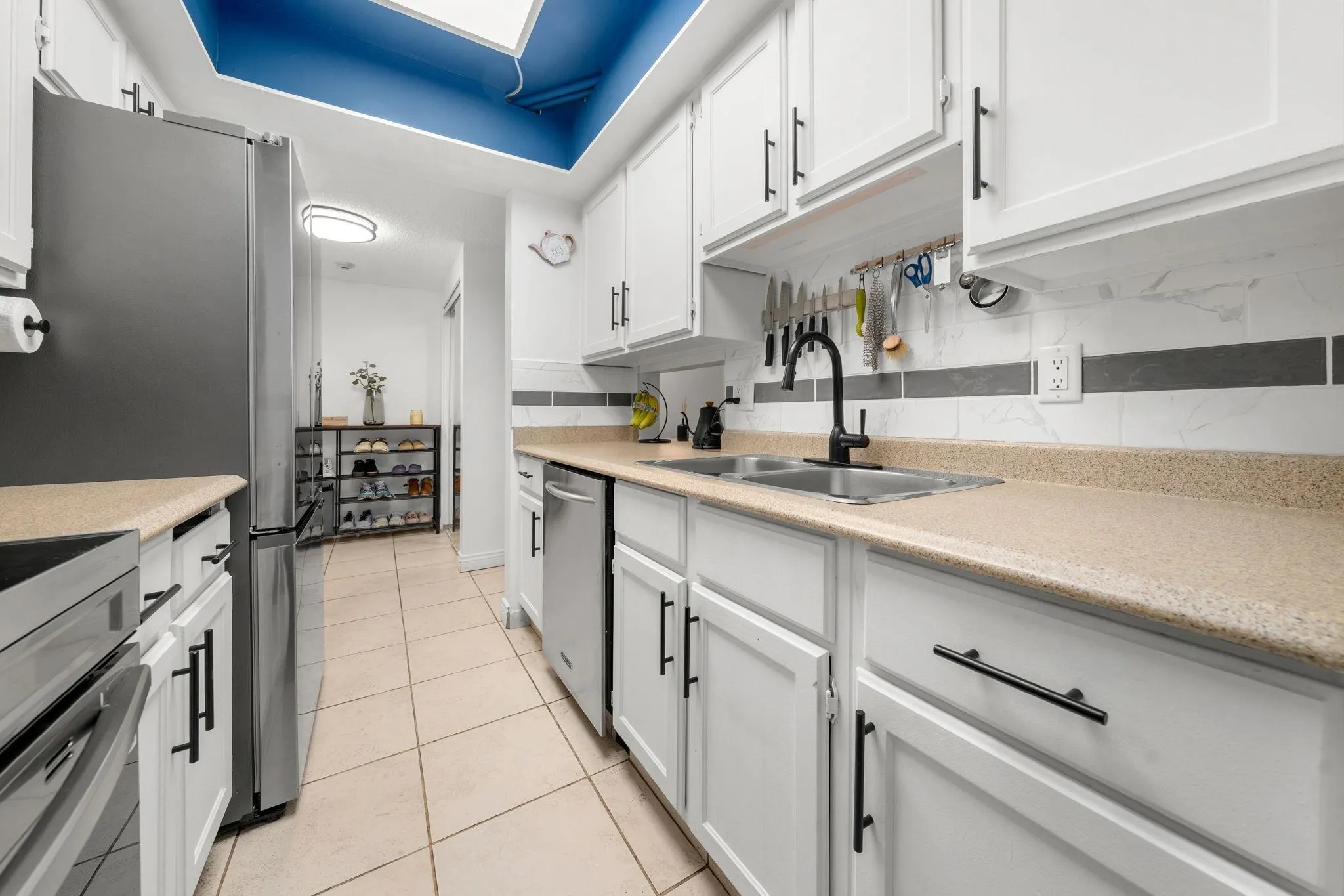 6595 Willingdon Avenue #308