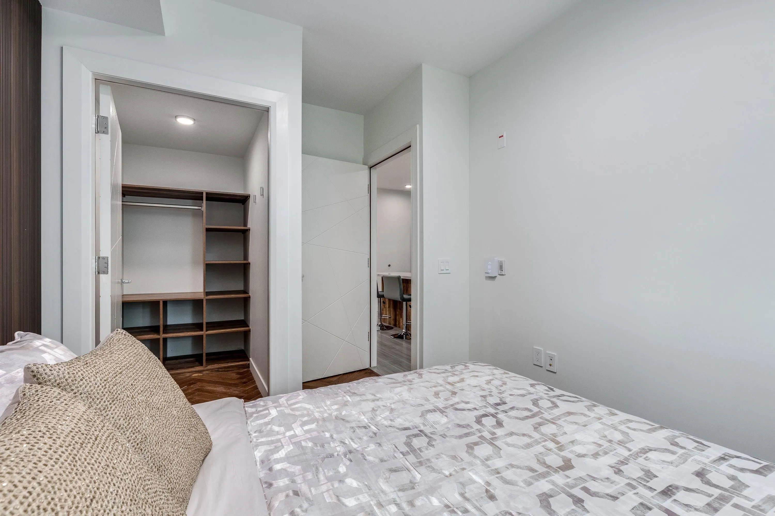 1168 Pendrell Street #302