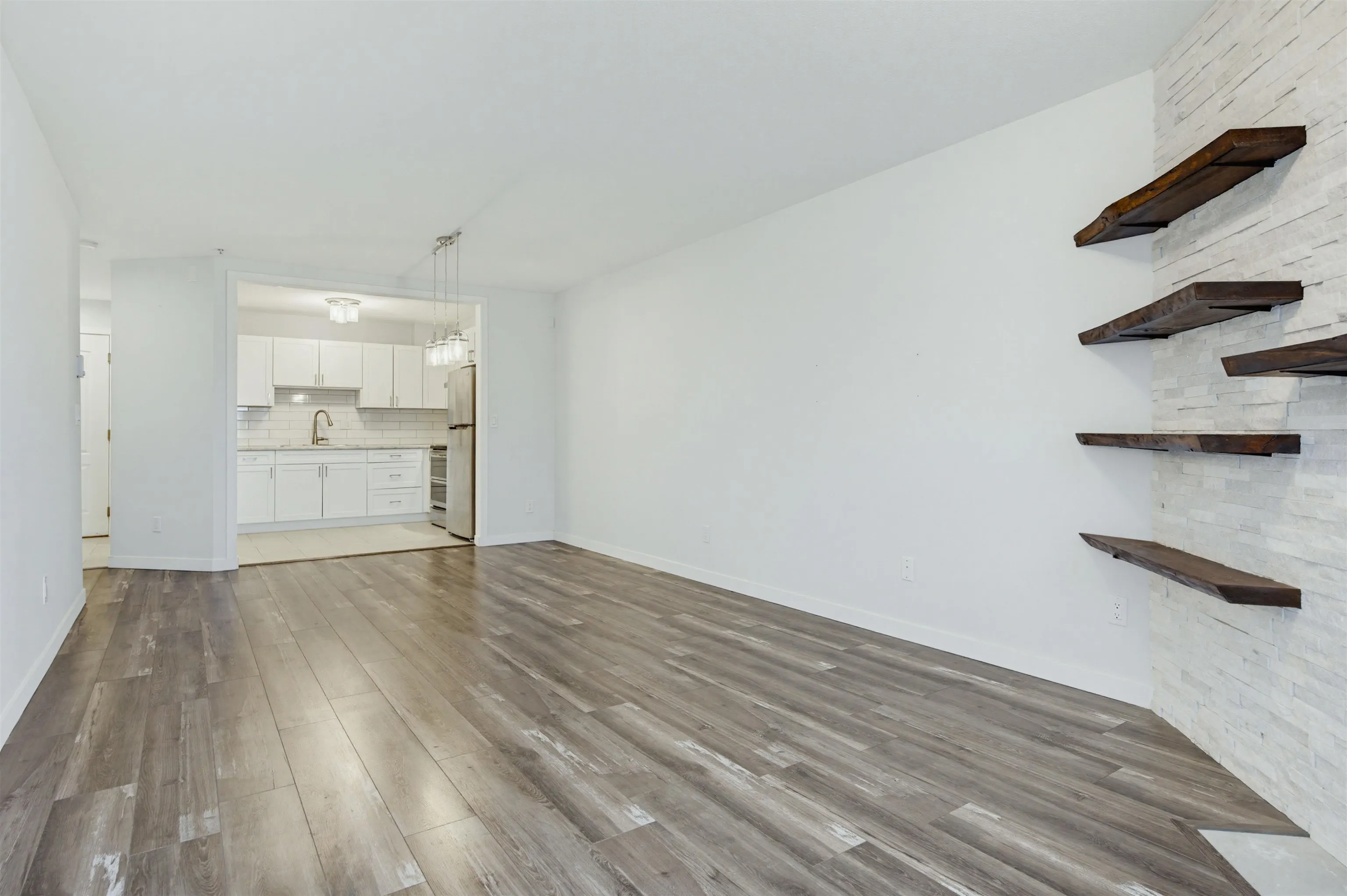 5759 Glover Road #207