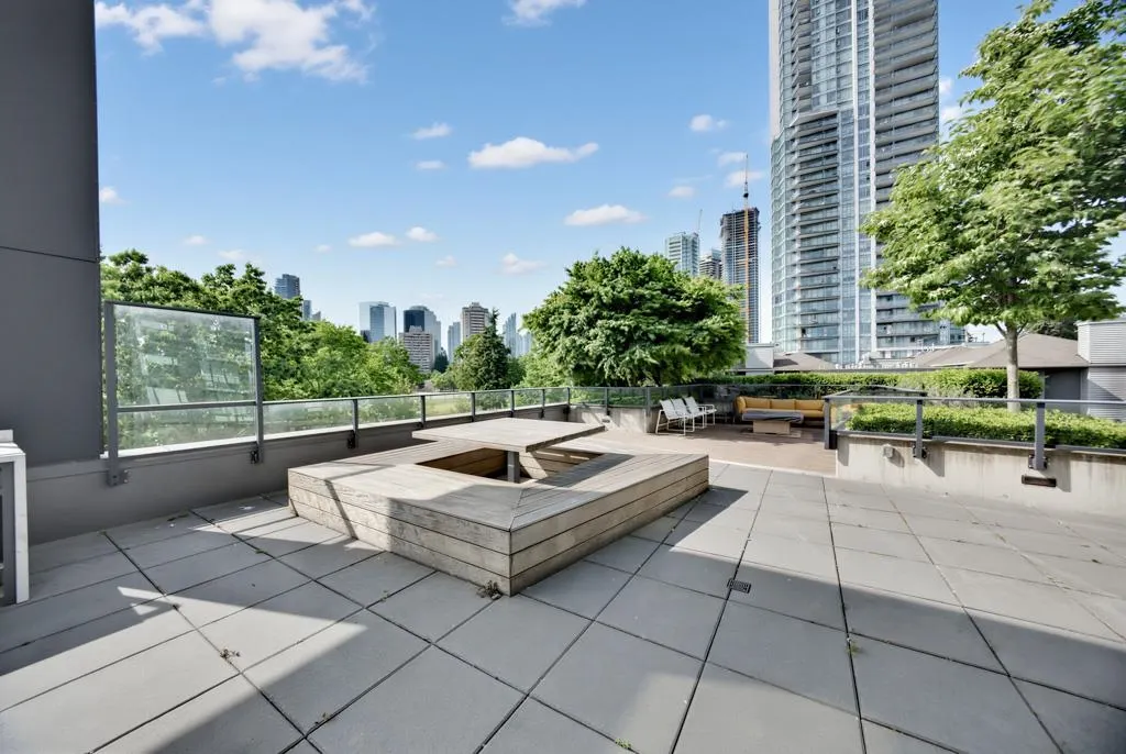 6699 Dunblane Avenue #1809
