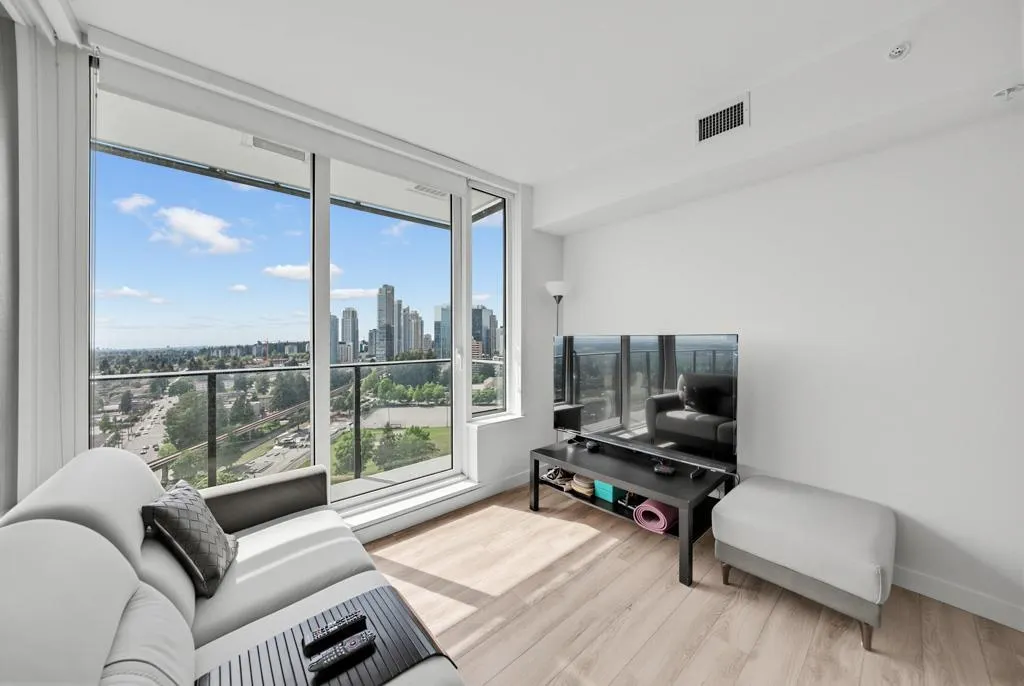 6699 Dunblane Avenue #1809
