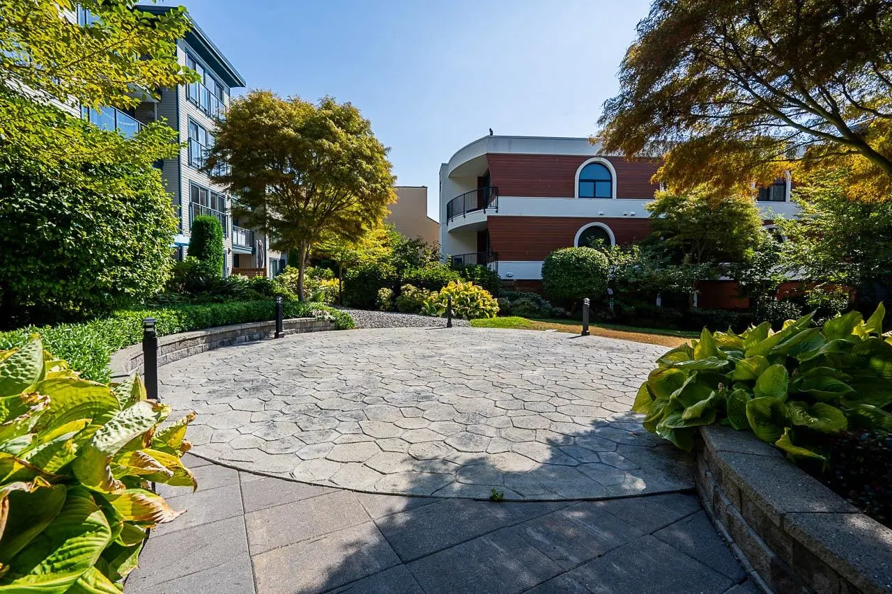15210 Pacific Avenue #307