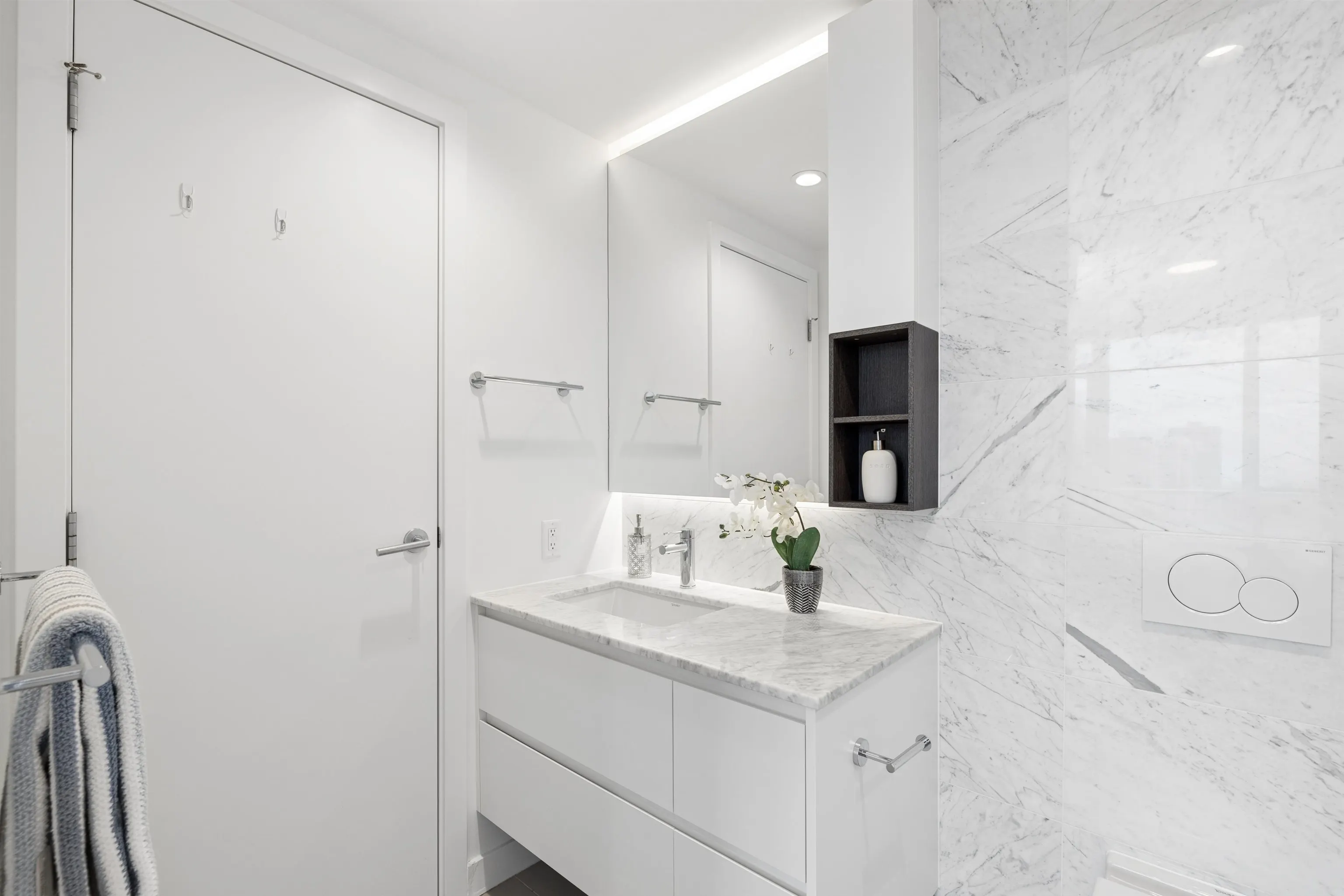 6000 Mckay Avenue #1206