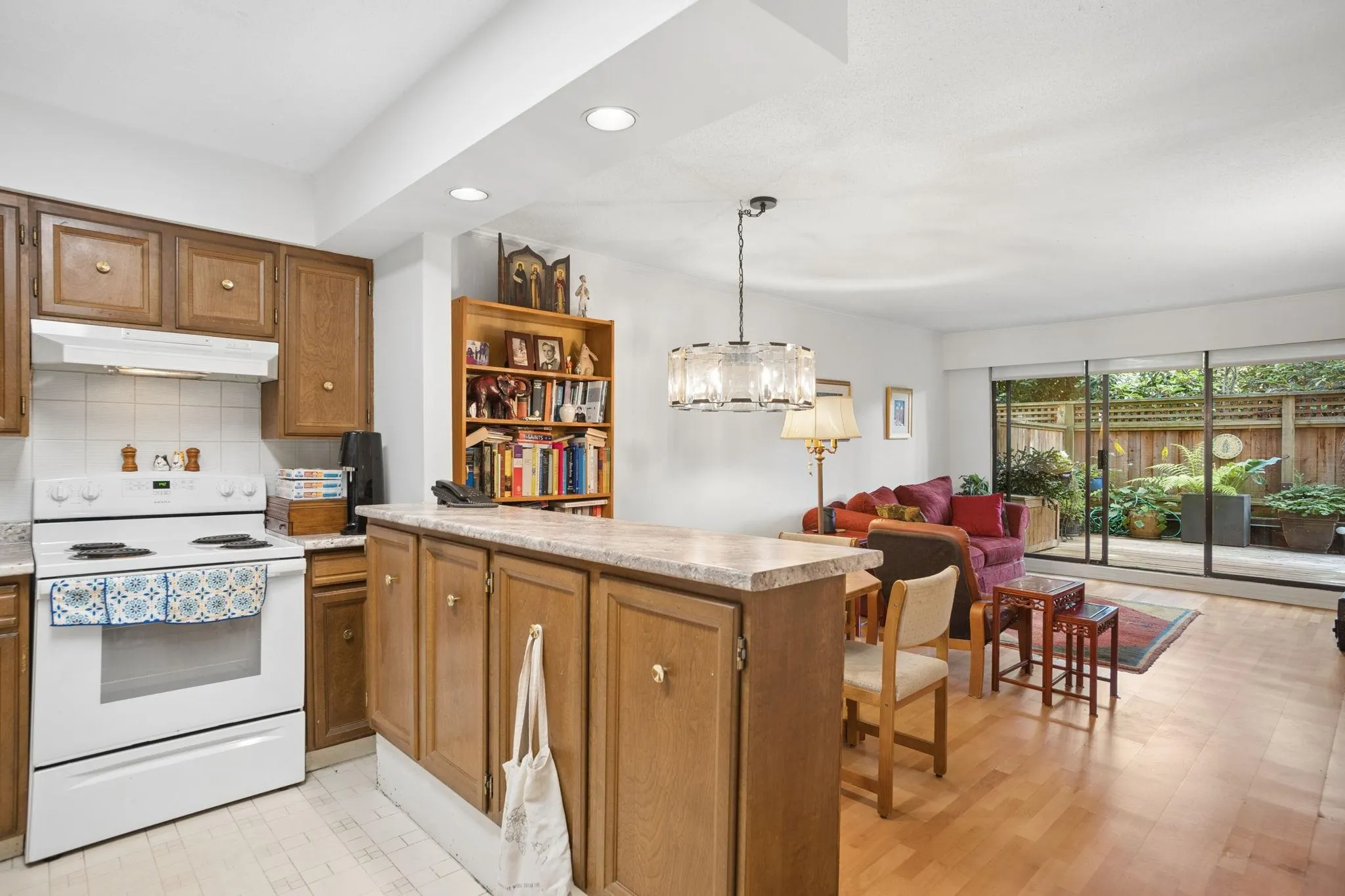 2255 W 8th Avenue #102