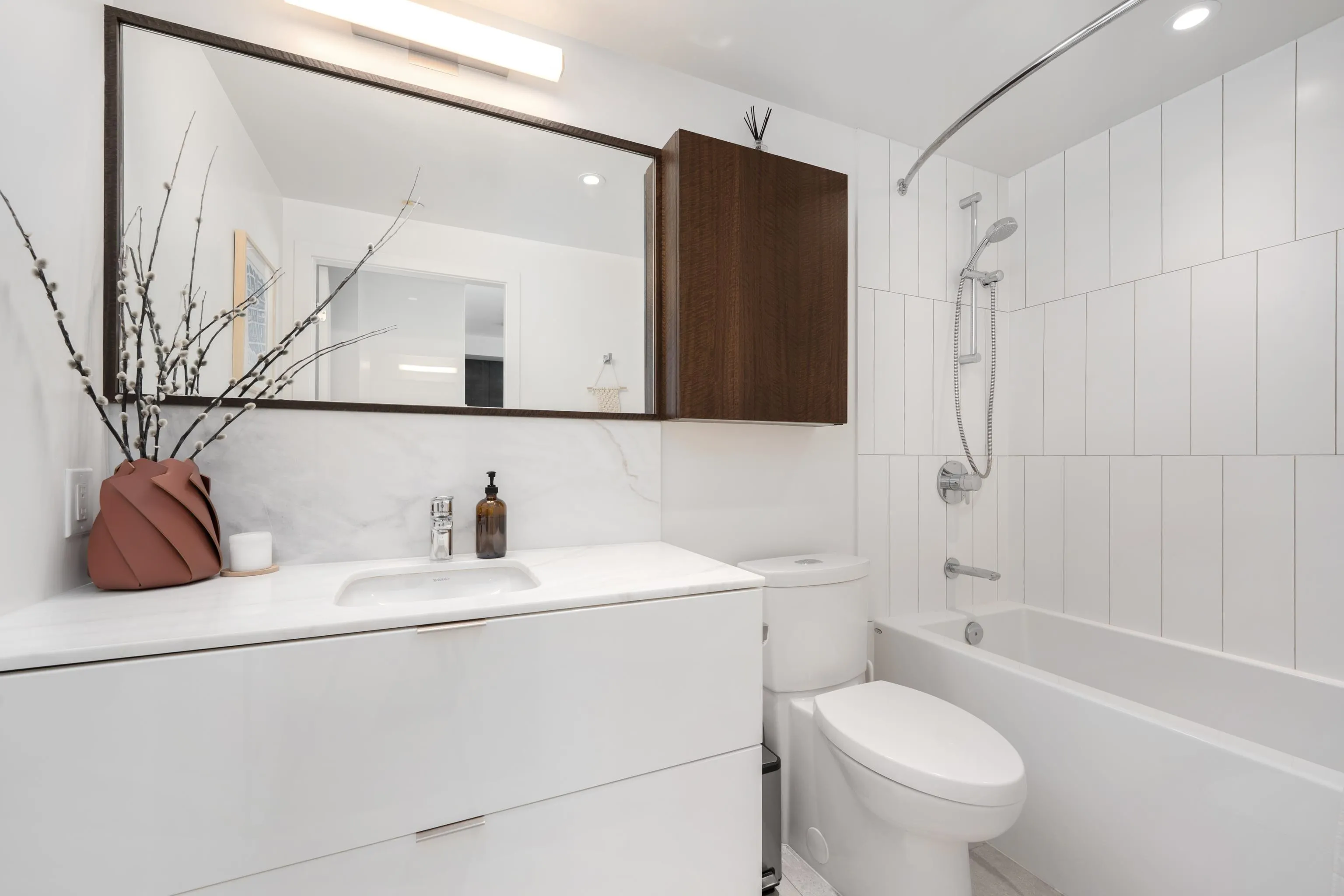 209 E 7th Avenue #414