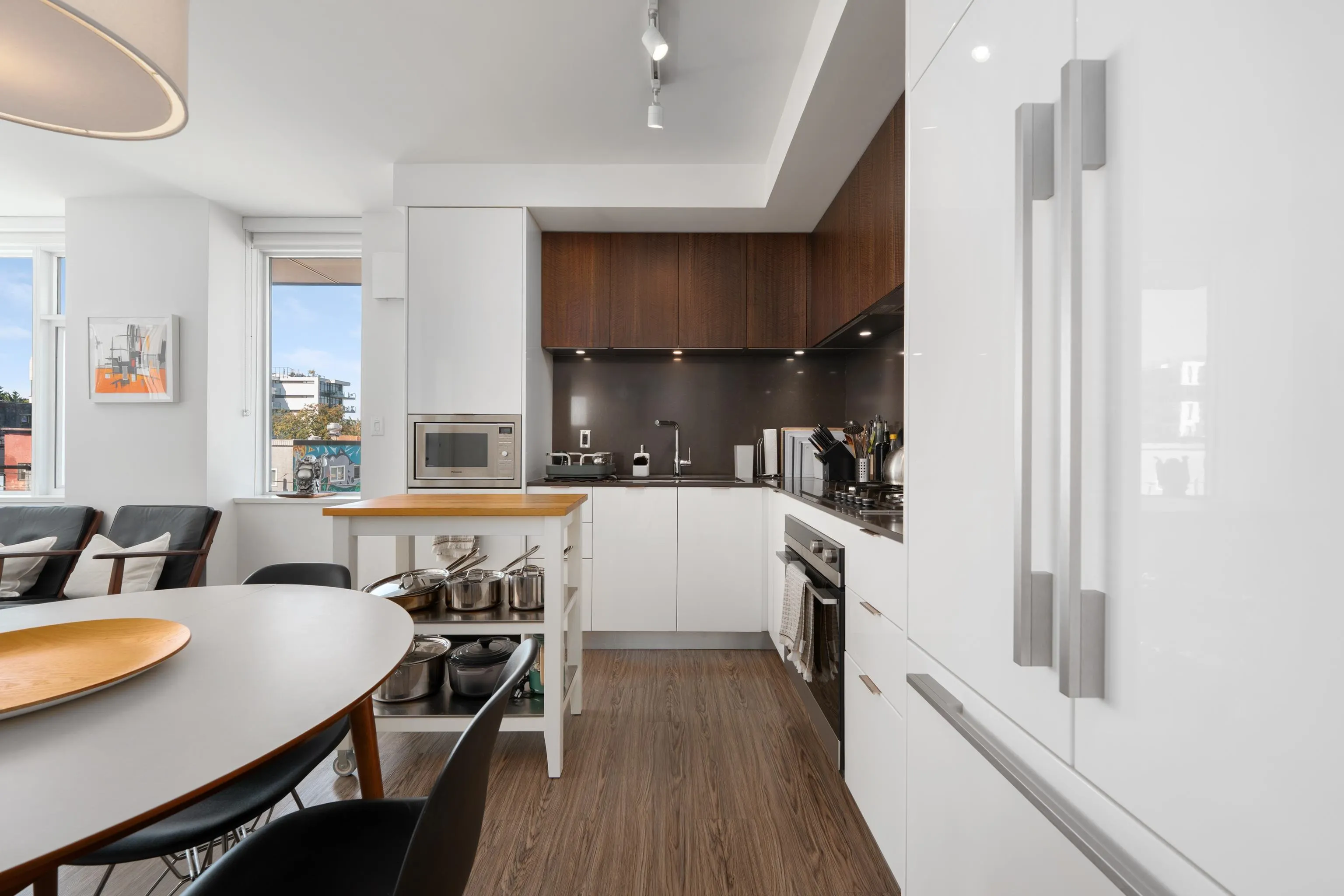 209 E 7th Avenue #414