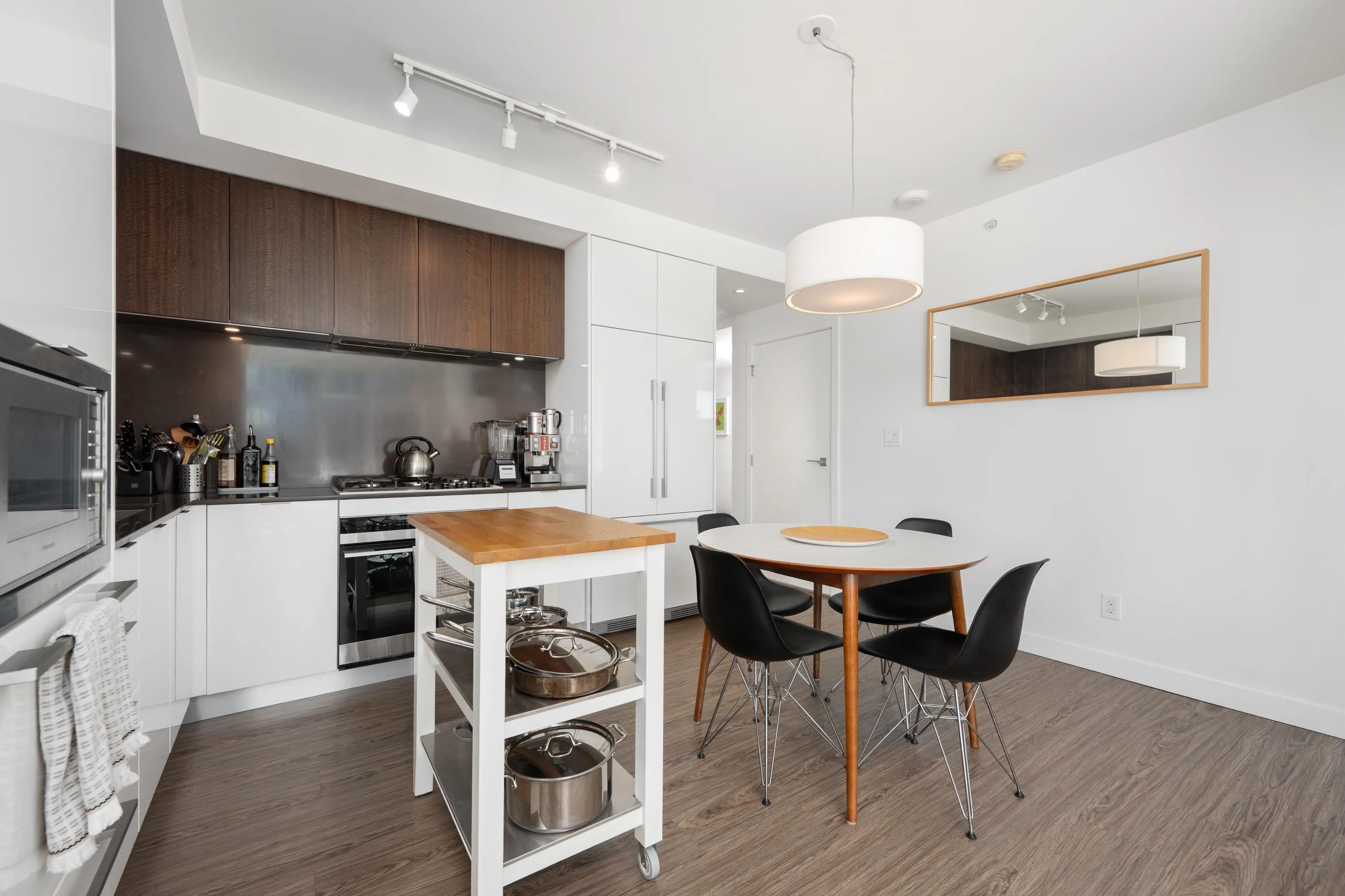 209 E 7th Avenue #414