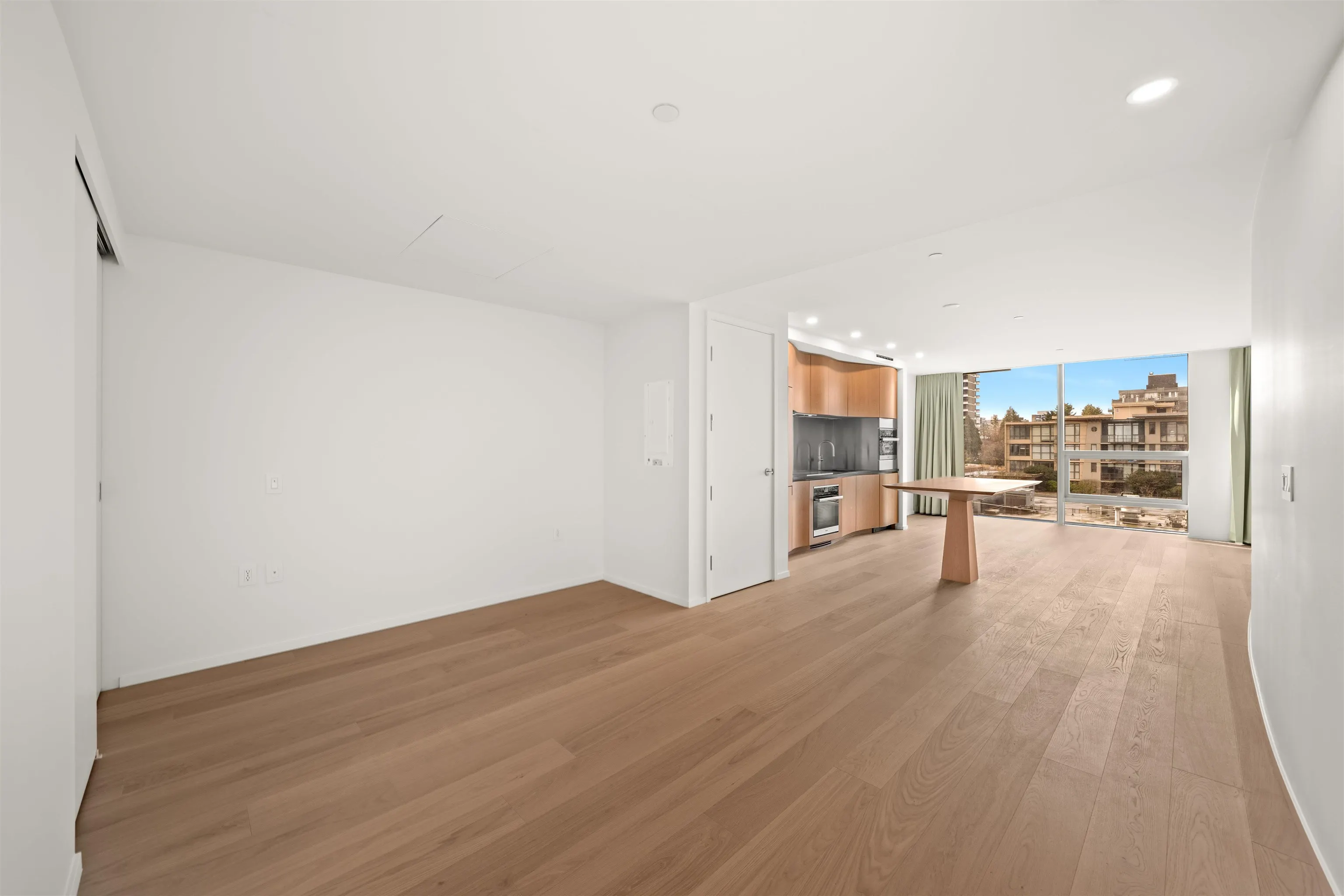 1568 Alberni Street #601