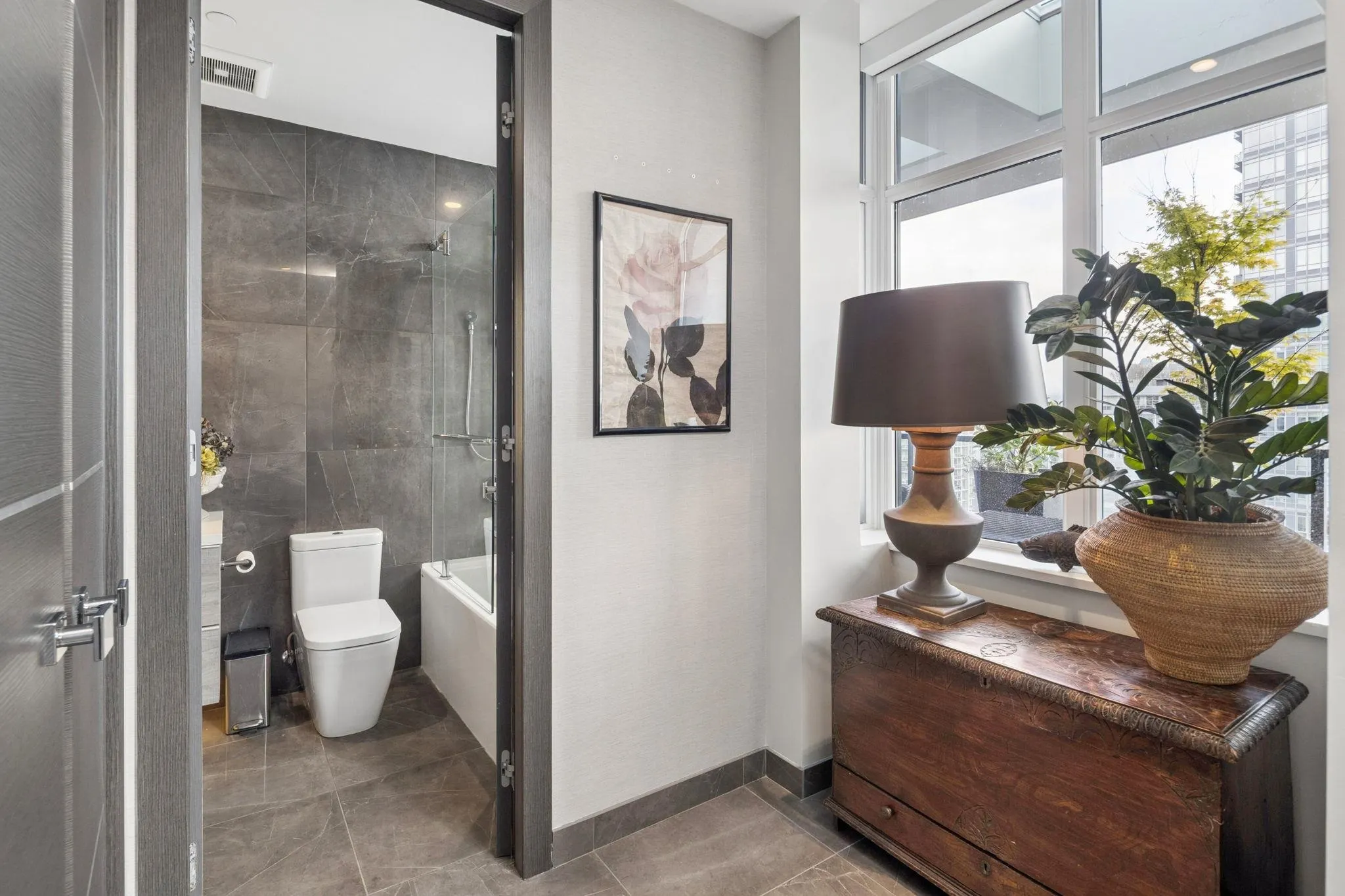 1788 Ontario Street #1202