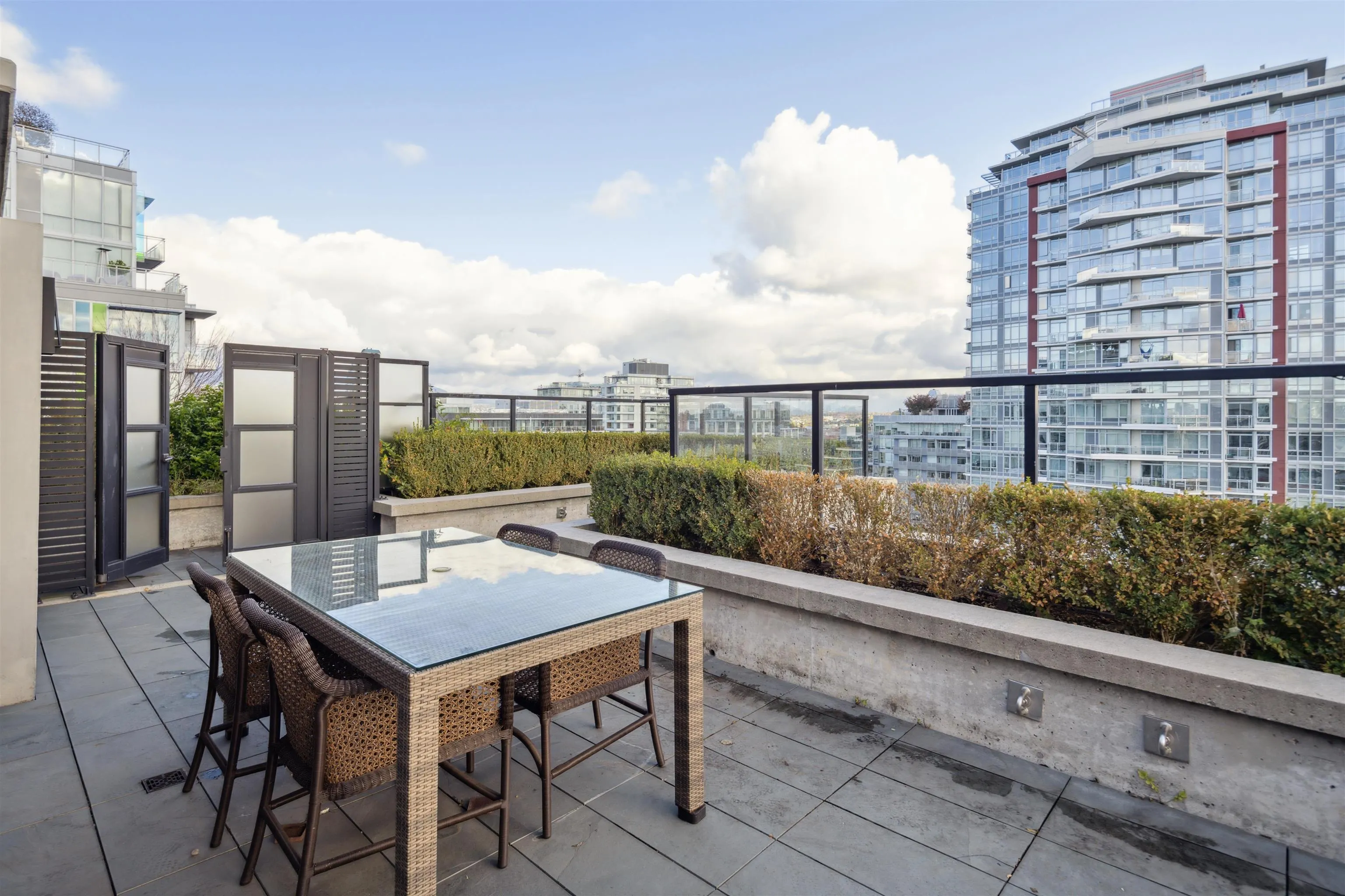1788 Ontario Street #1202