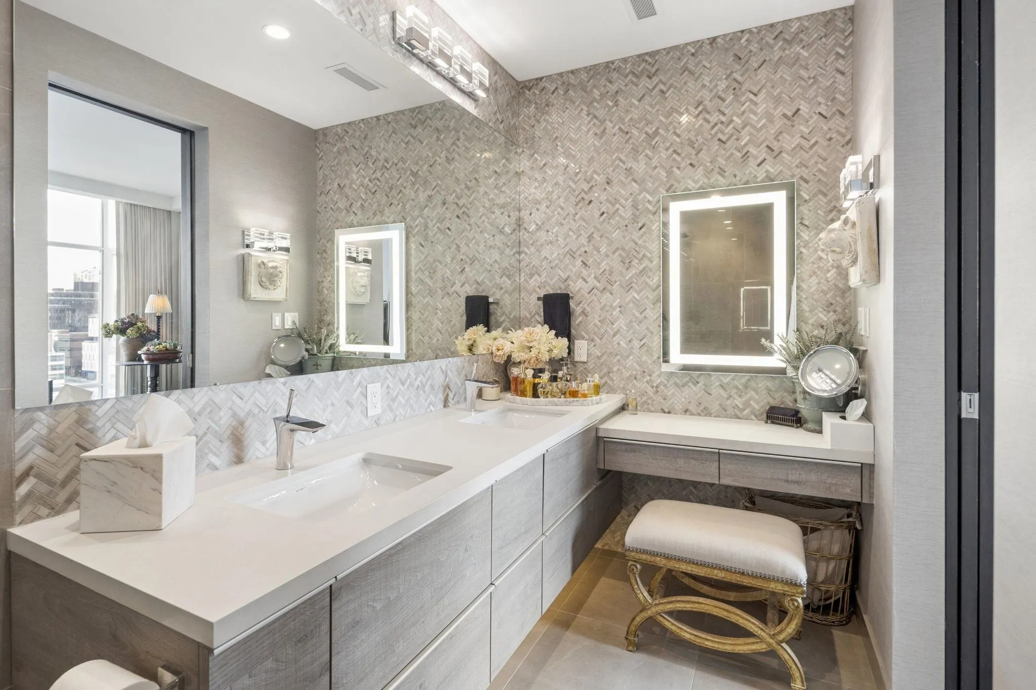 1788 Ontario Street #1202