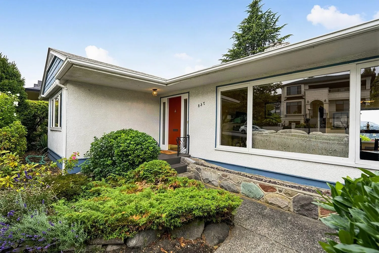 837 Burnaby Street