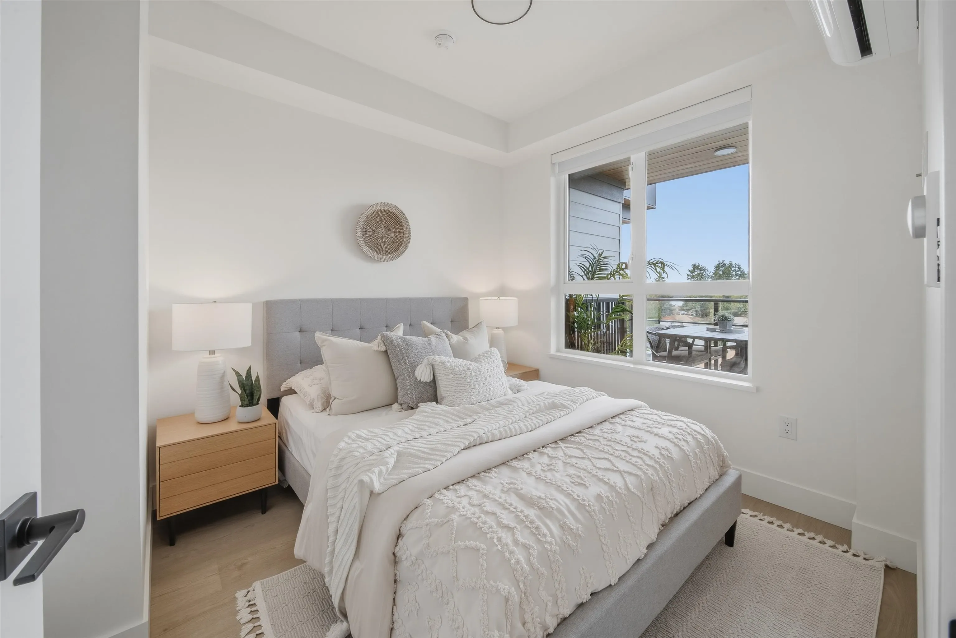 10065 133 Street #404