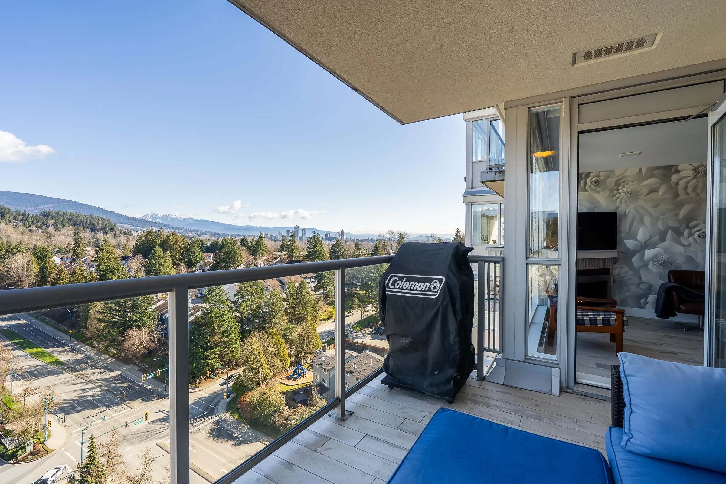 235 Guildford Way #1806