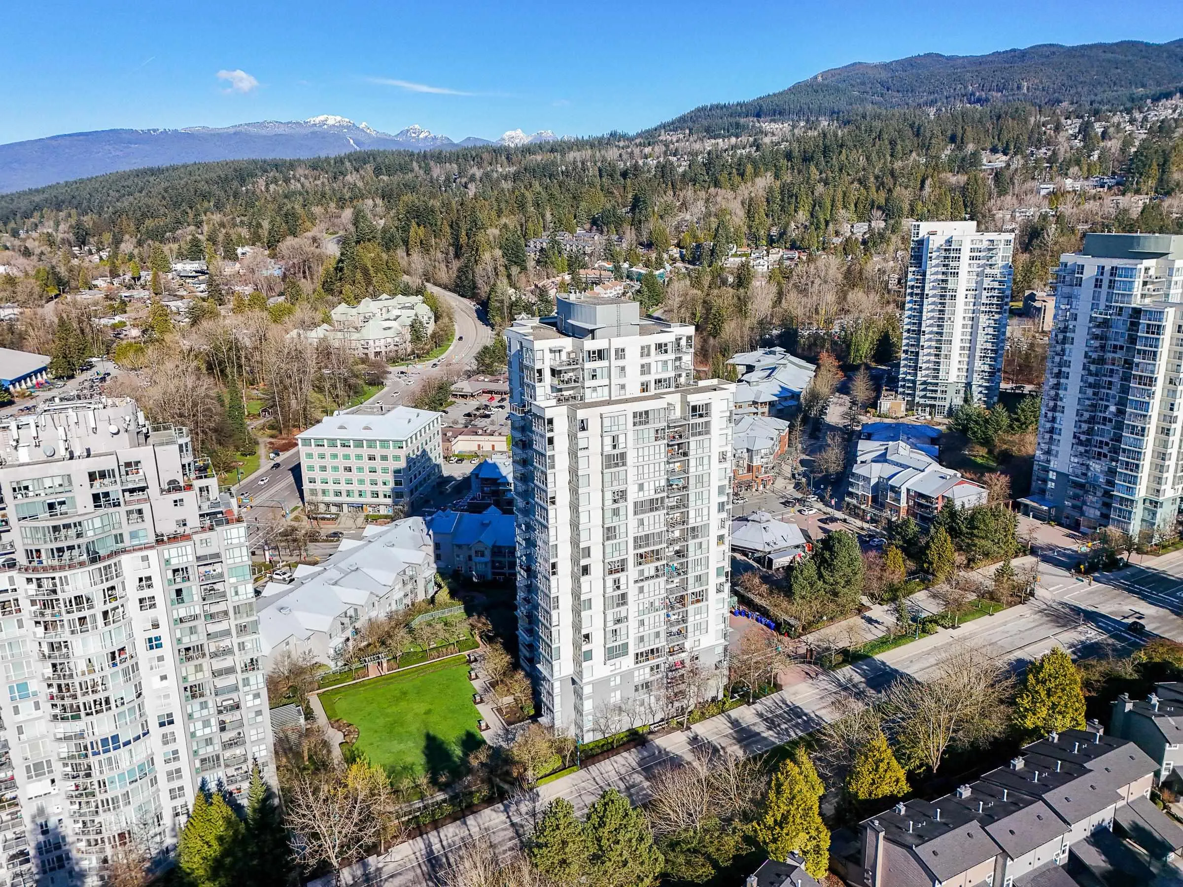 235 Guildford Way #1806