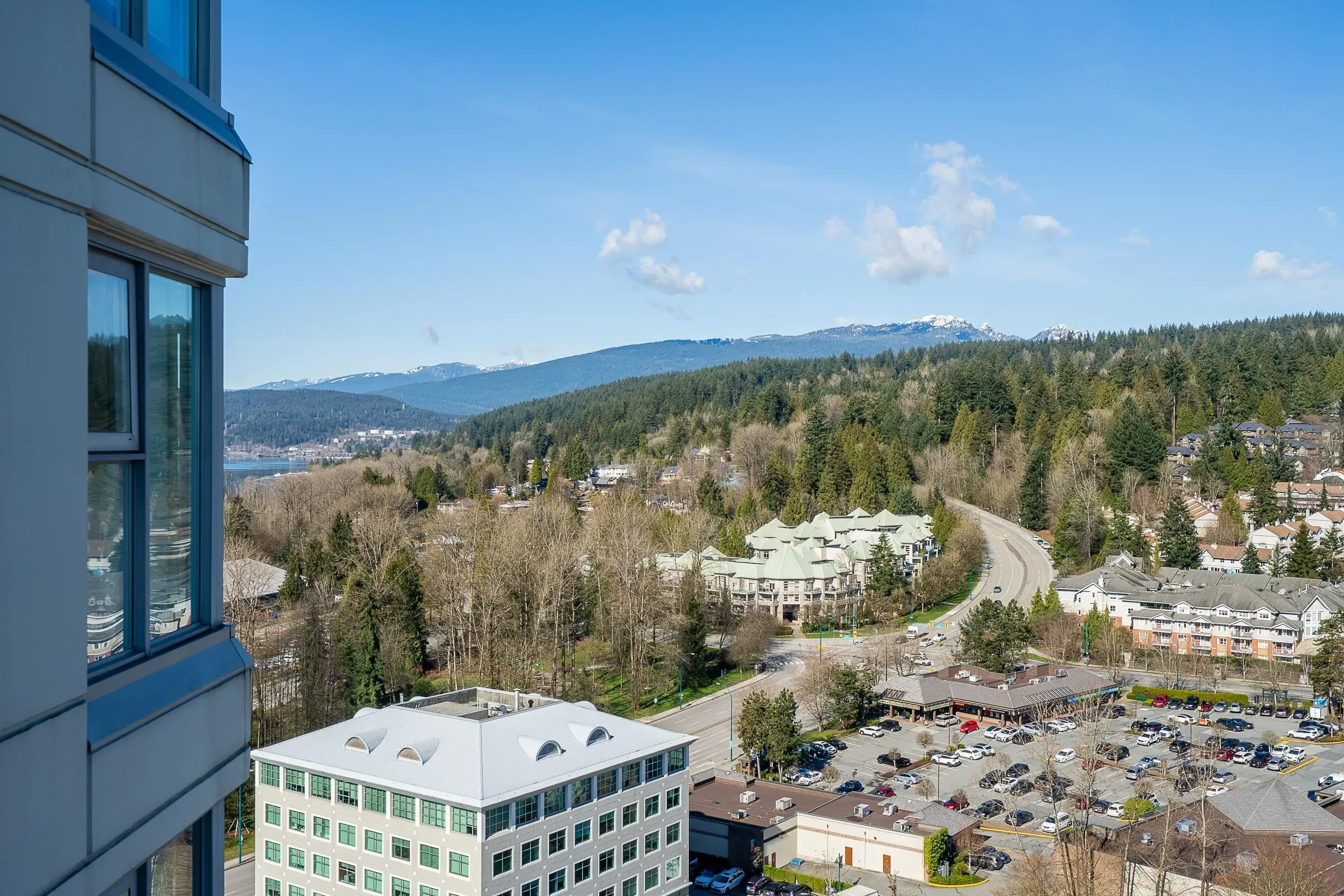 235 Guildford Way #1806