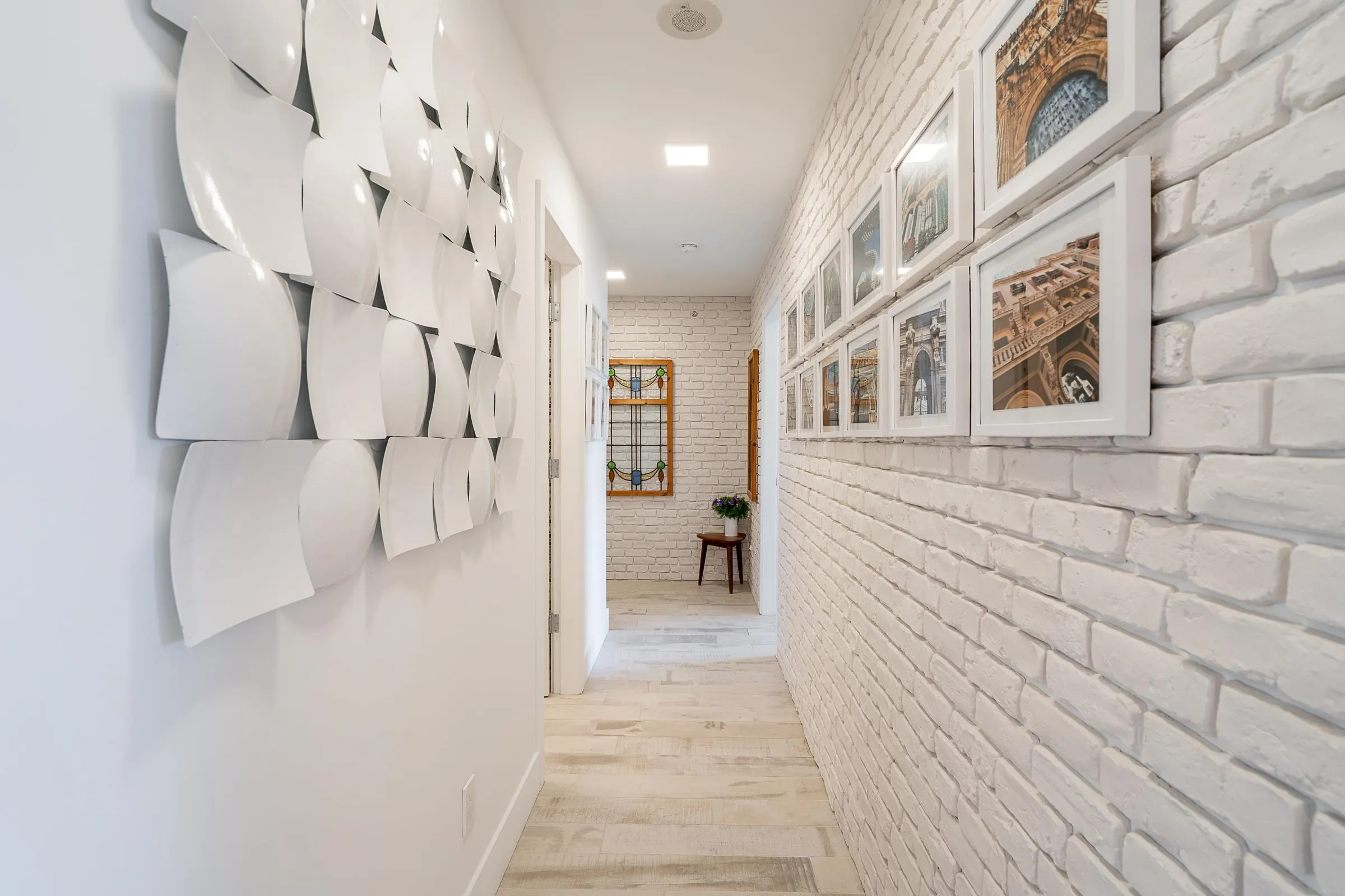 235 Guildford Way #1806