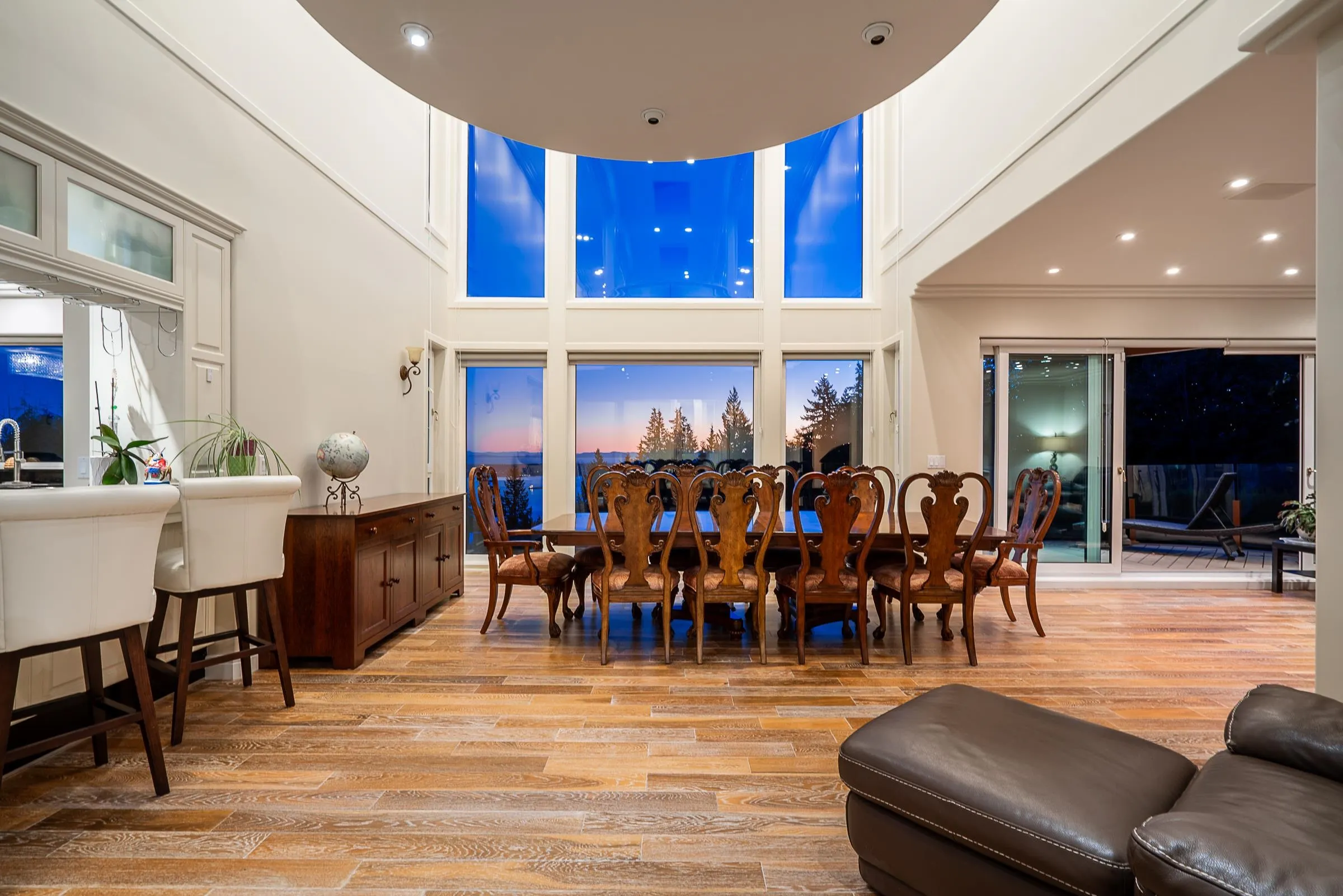 1562 Pinecrest Drive