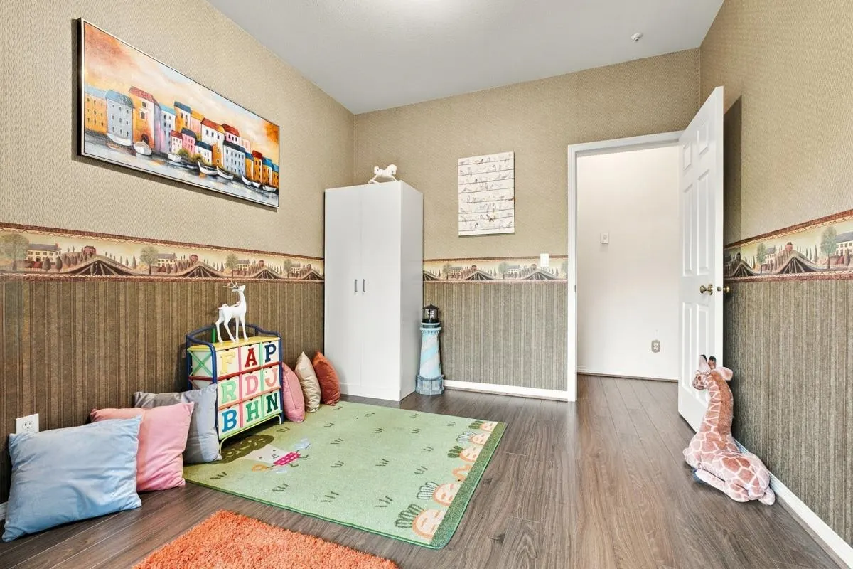 12088 66 Avenue #101