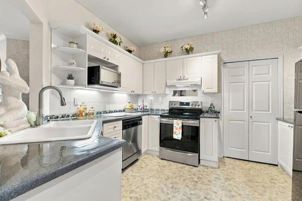 12088 66 Avenue #101