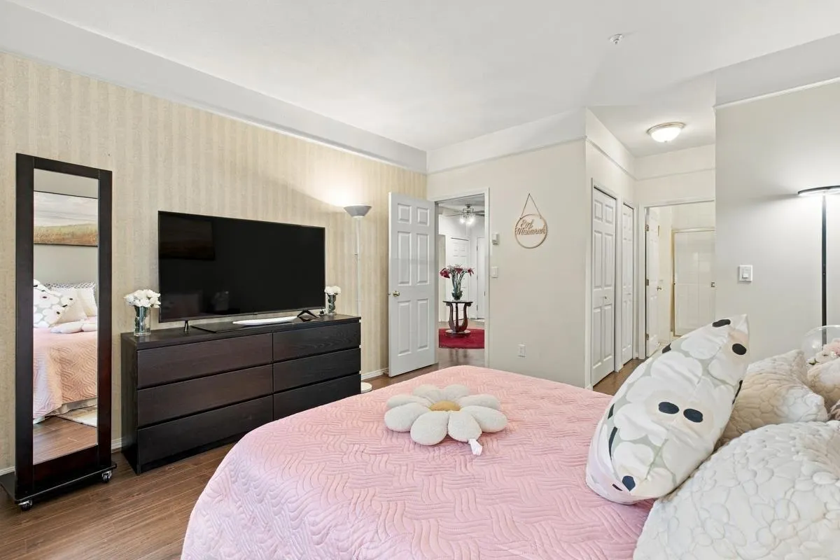 12088 66 Avenue #101