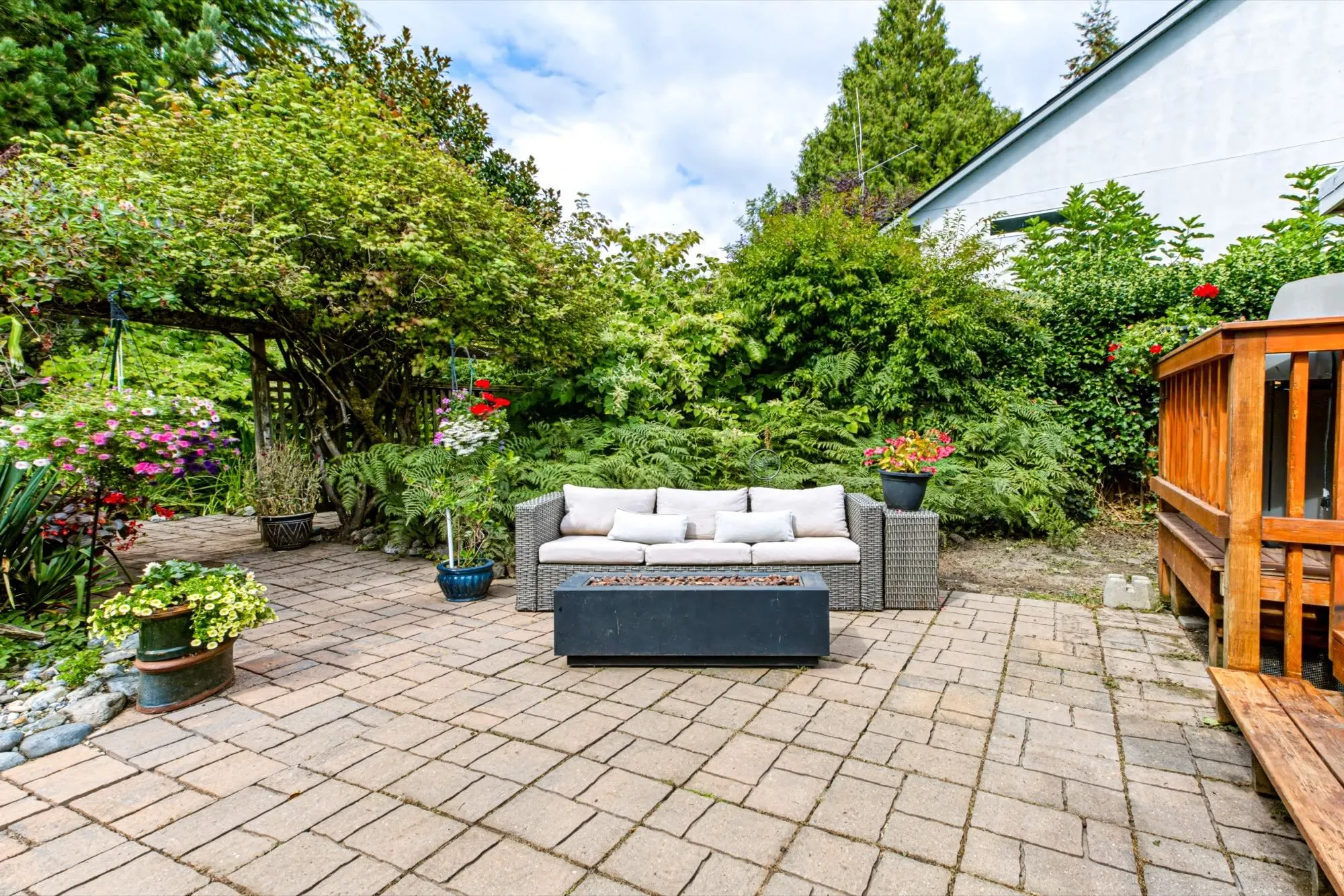 1345 Compston Crescent