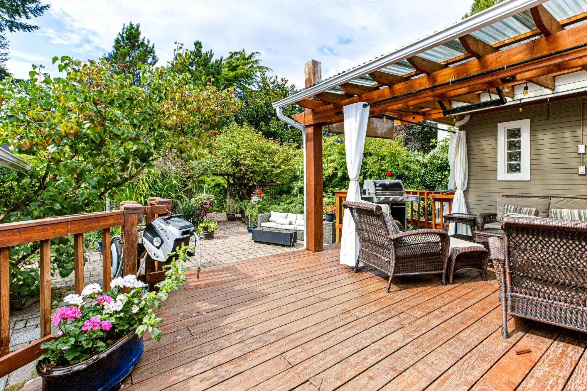 1345 Compston Crescent