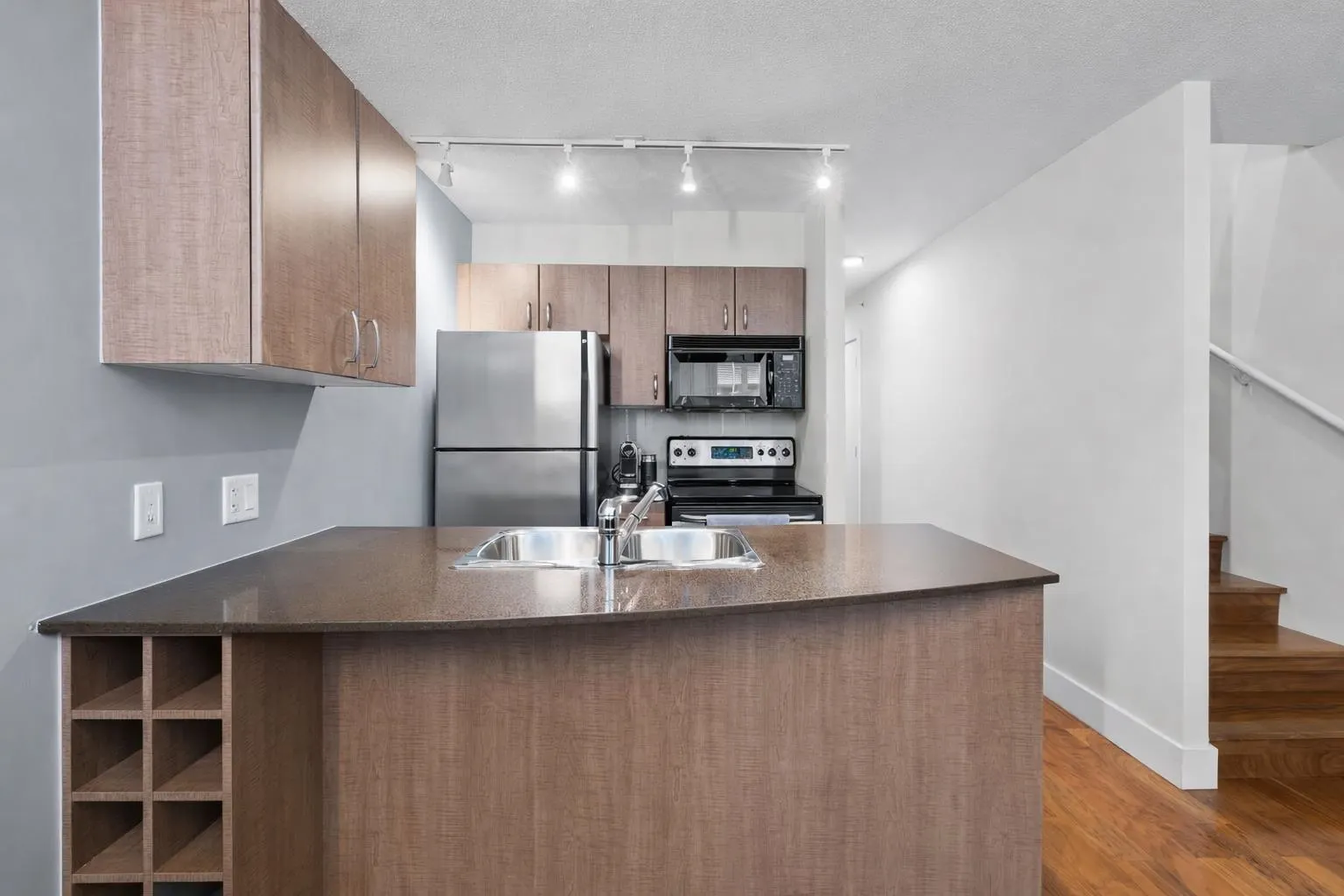 610 Granville Street #409