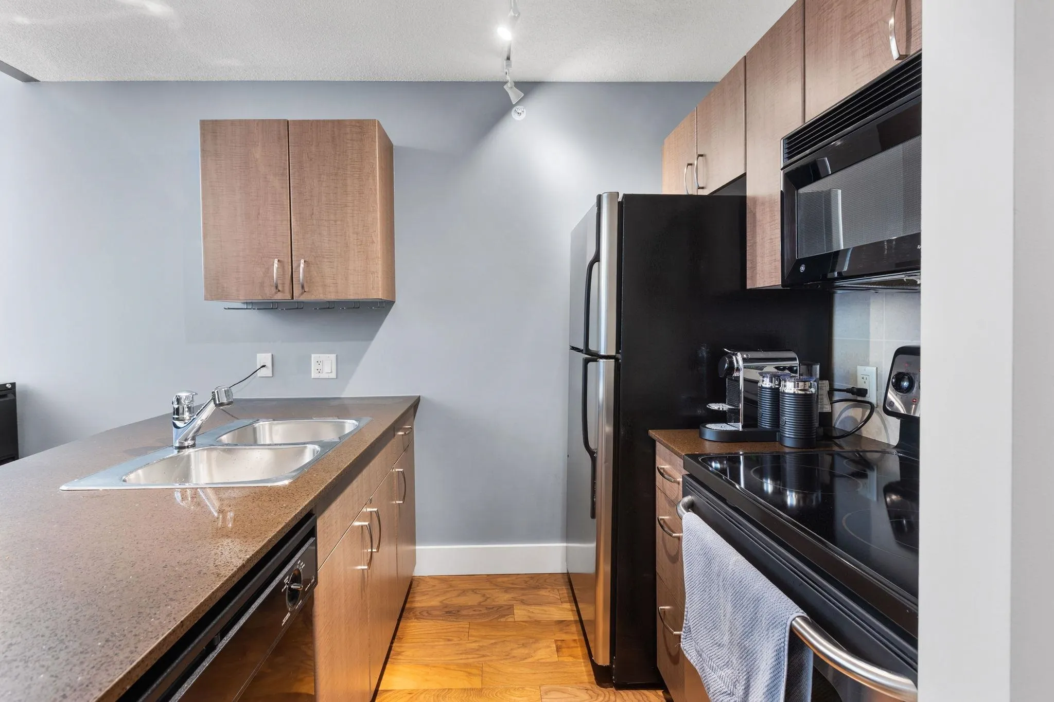 610 Granville Street #409