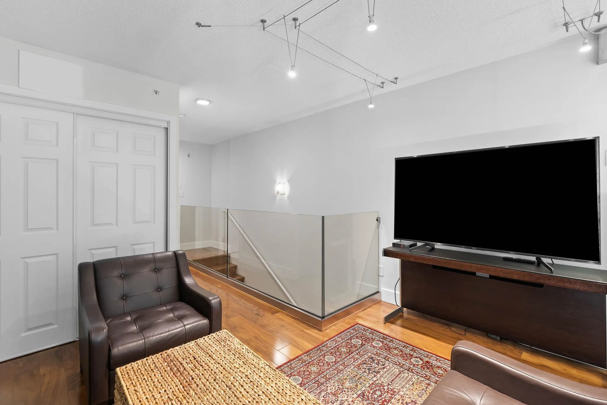 610 Granville Street #409