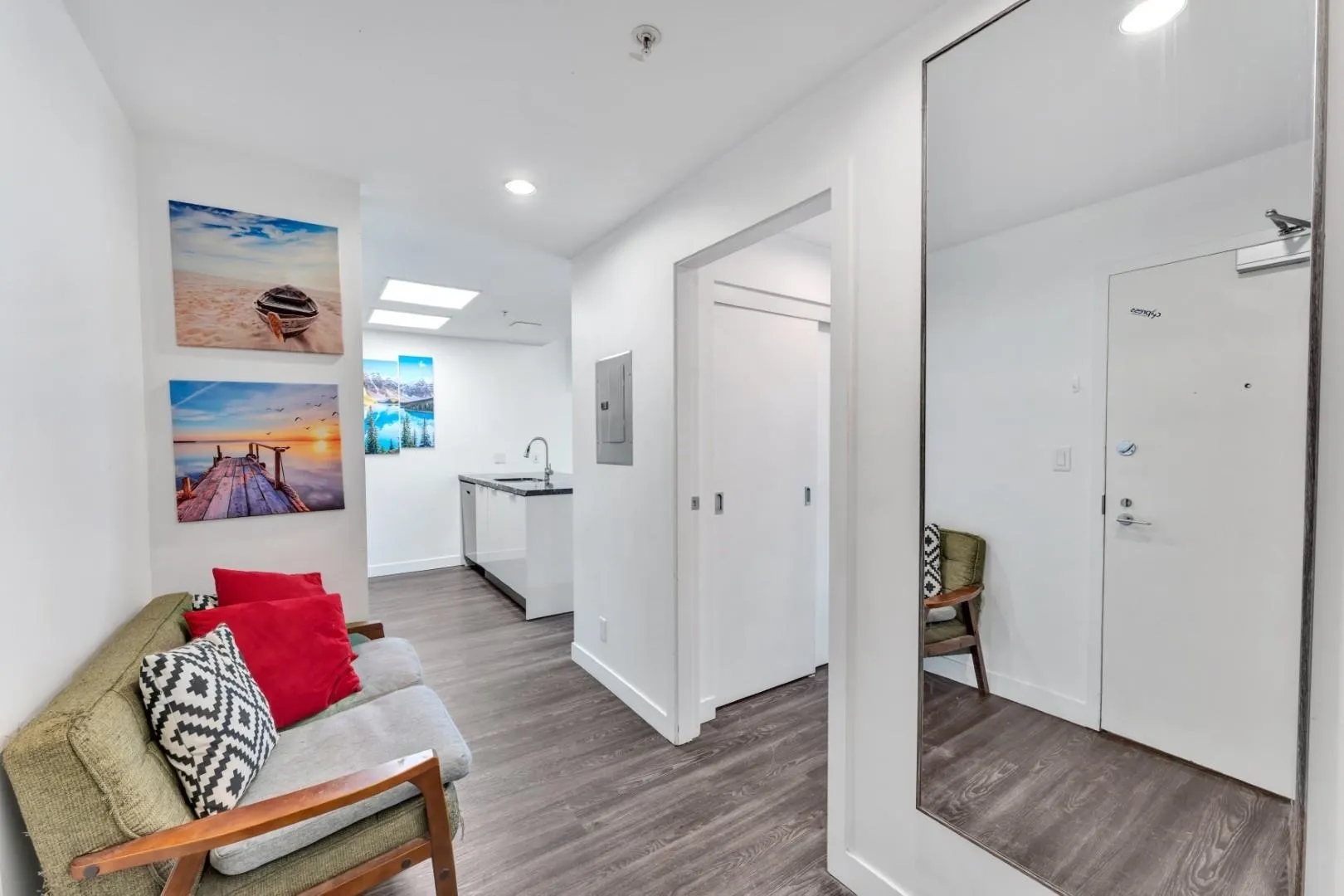 128 W Cordova Street #3304