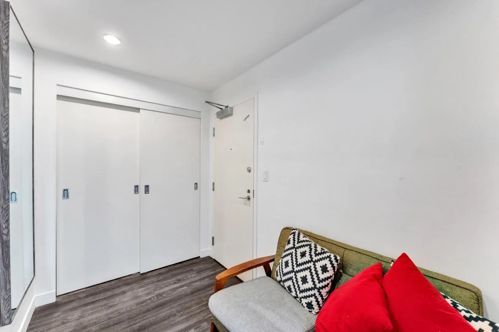128 W Cordova Street #3304