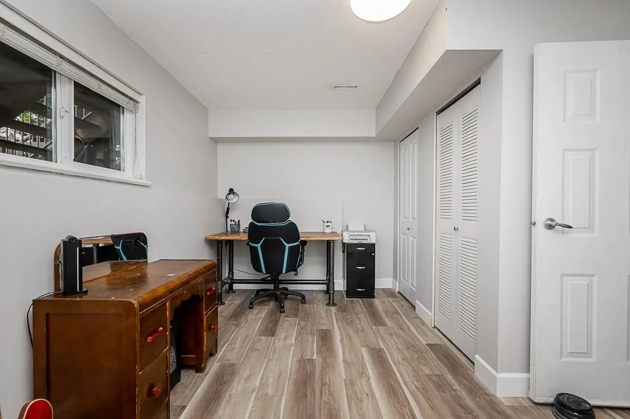 1268 Riverside Drive #40