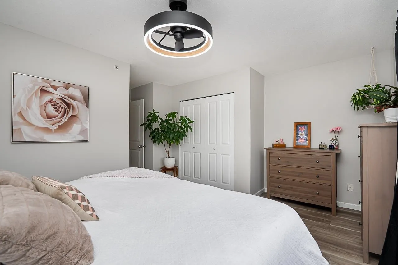 1268 Riverside Drive #40