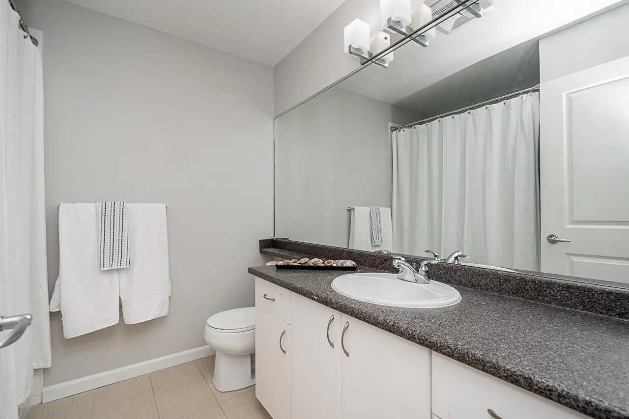 1268 Riverside Drive #40