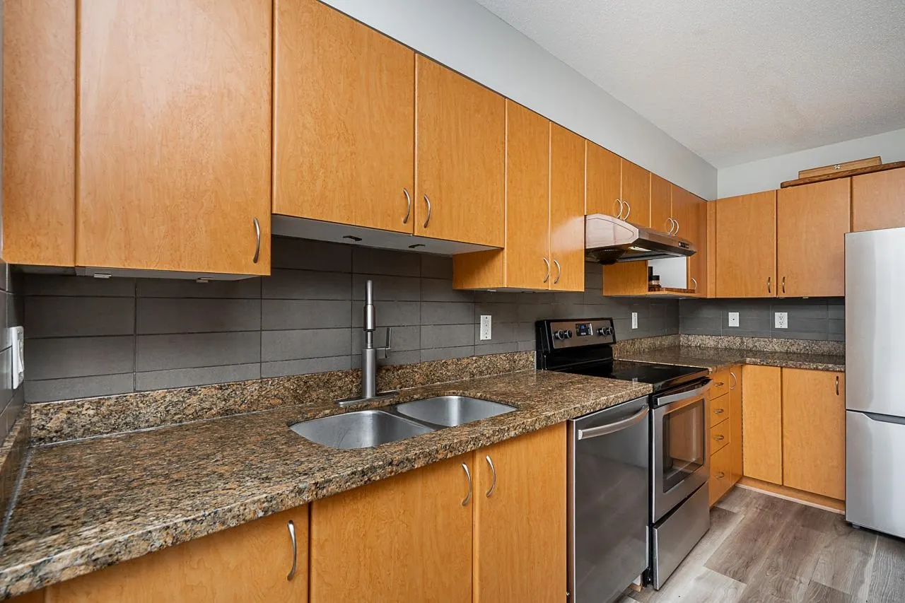 1268 Riverside Drive #40