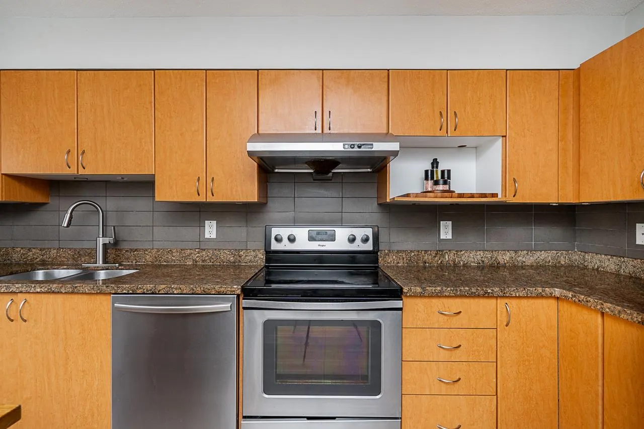 1268 Riverside Drive #40