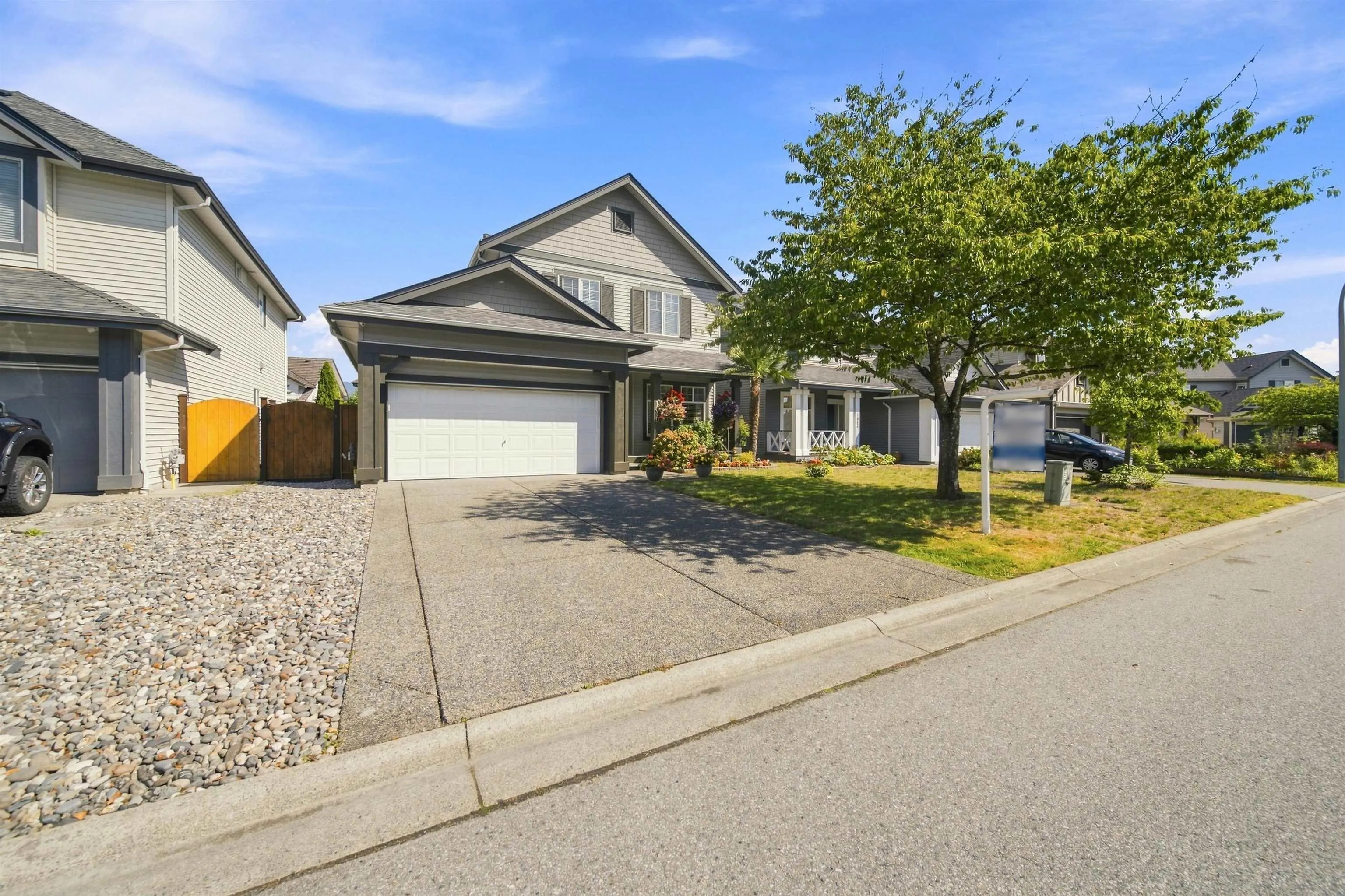 1049 Euphrates Crescent