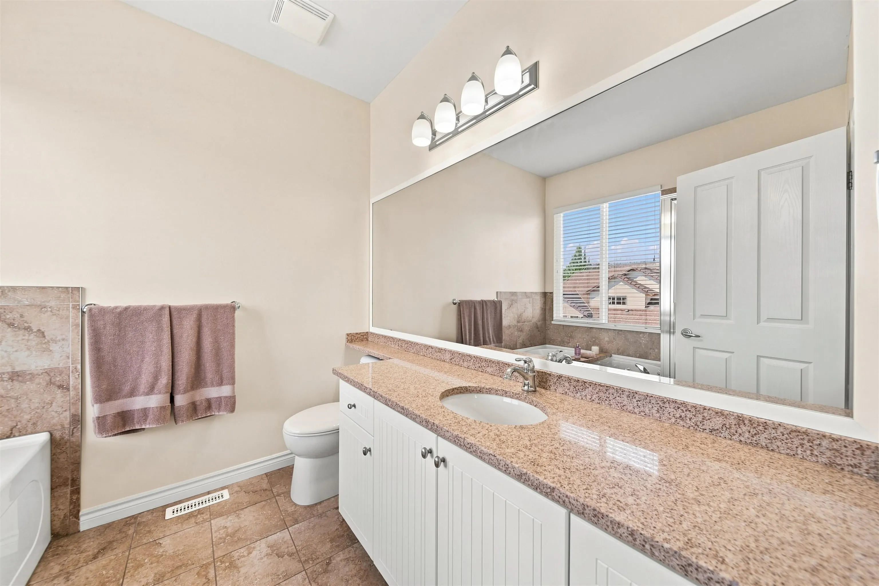 1049 Euphrates Crescent