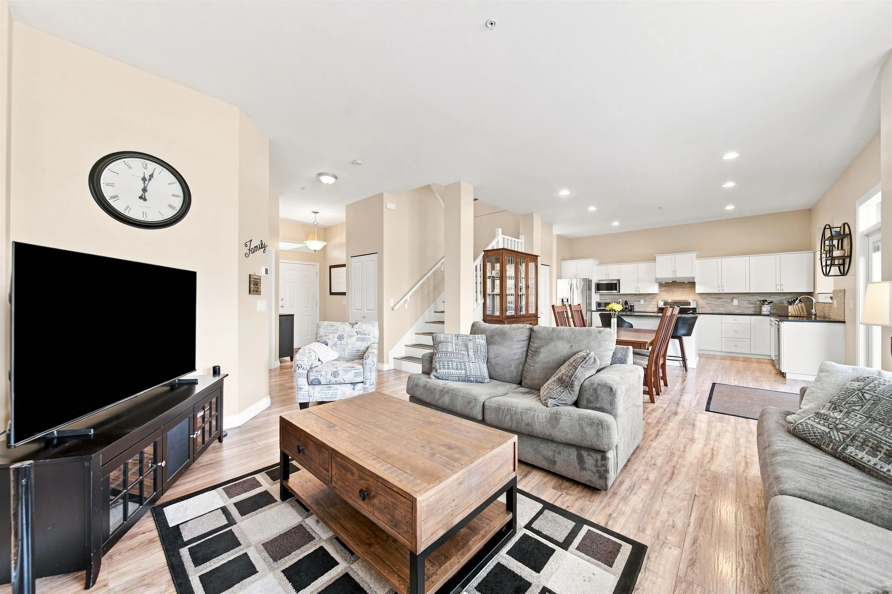 1049 Euphrates Crescent