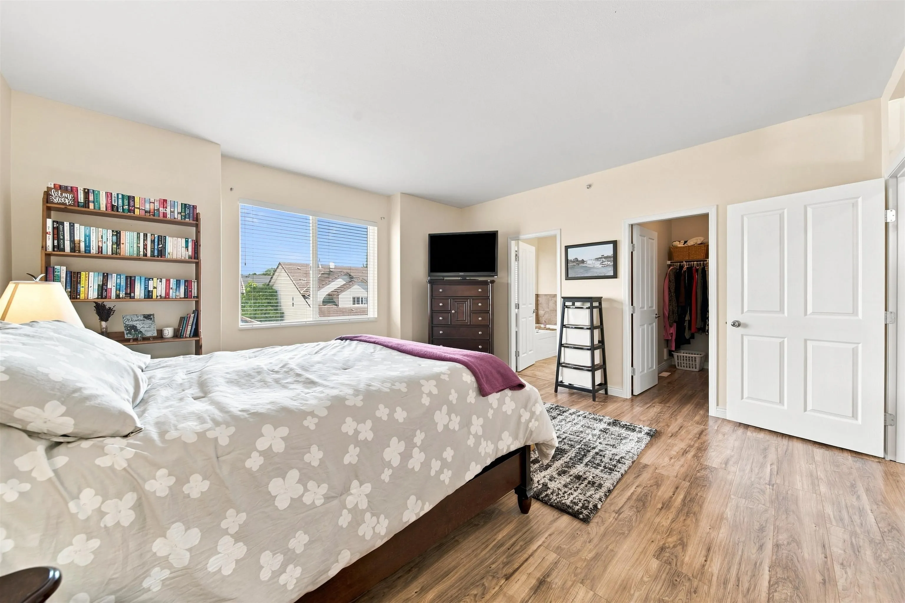 1049 Euphrates Crescent