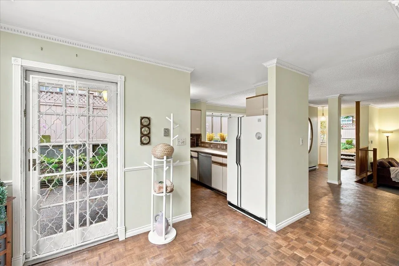 1176 W 15th Avenue #1