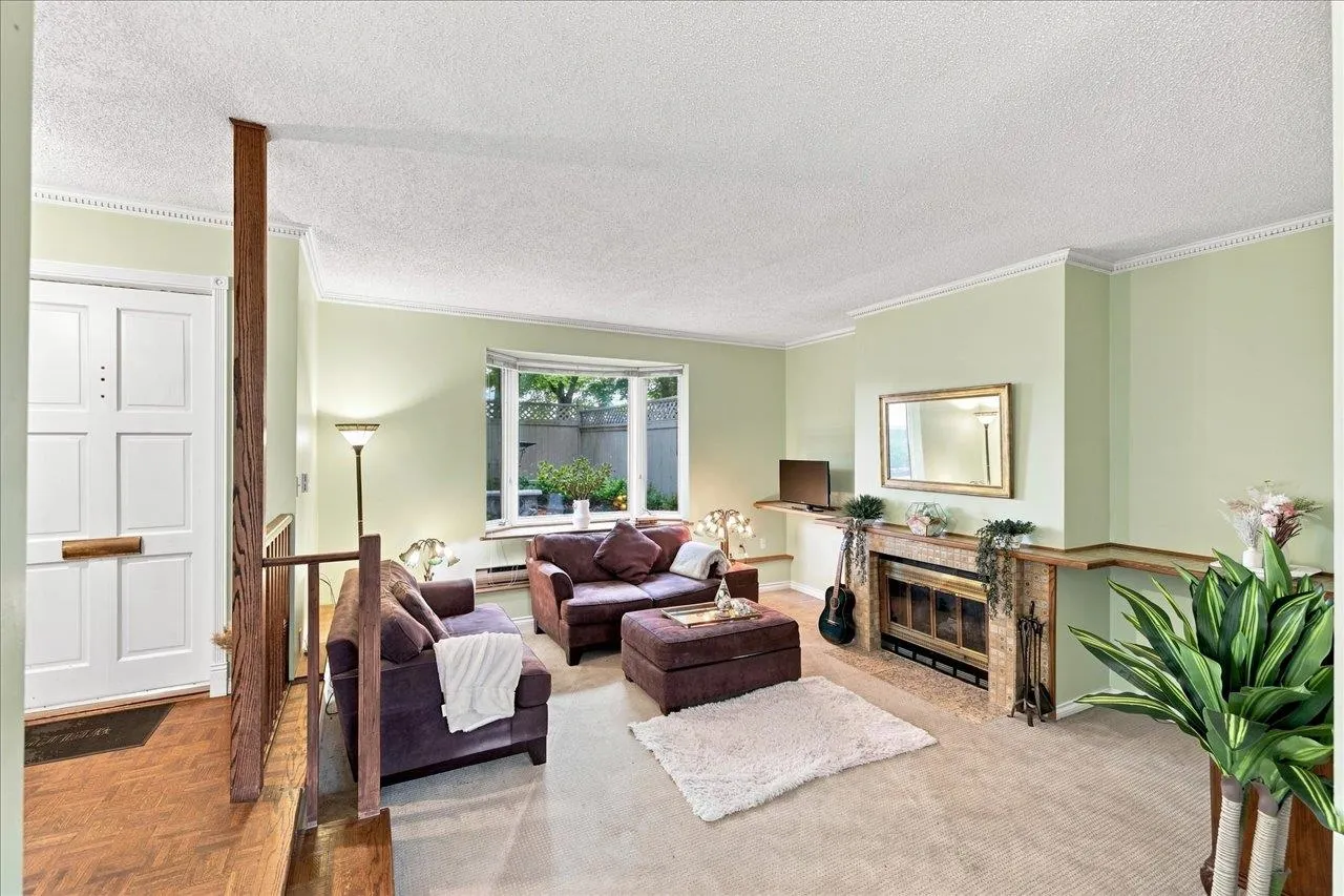 1176 W 15th Avenue #1