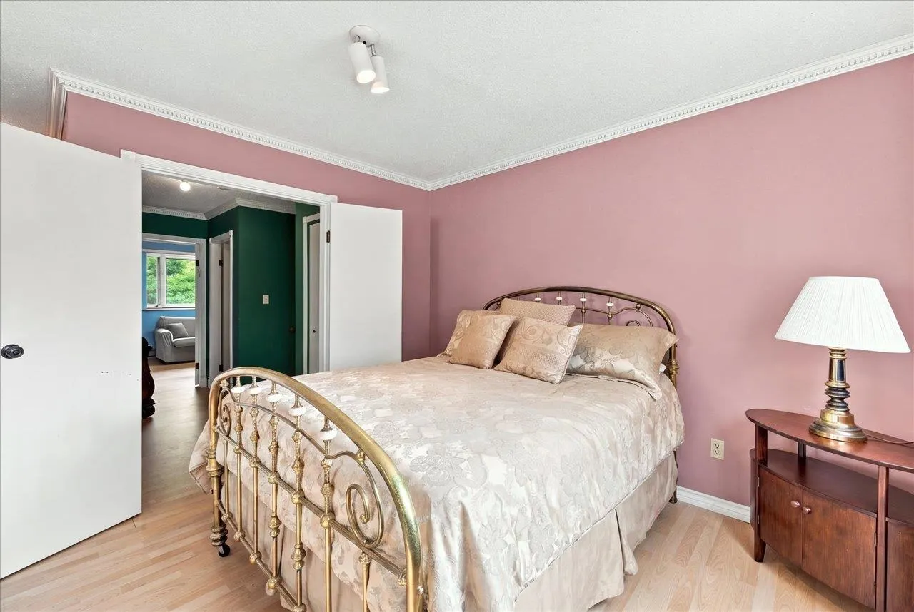 1176 W 15th Avenue #1