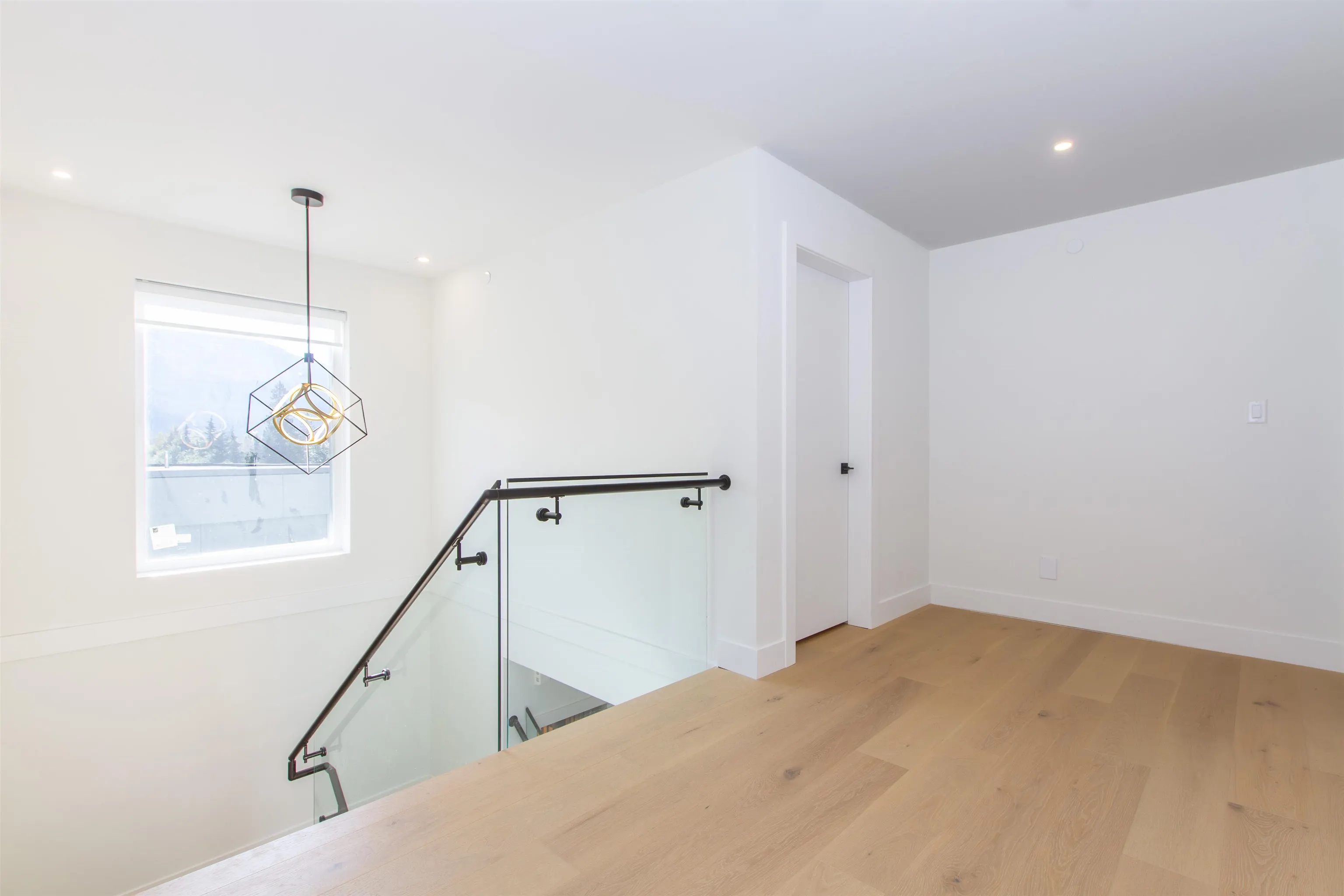 3385 Mamquam Road #8